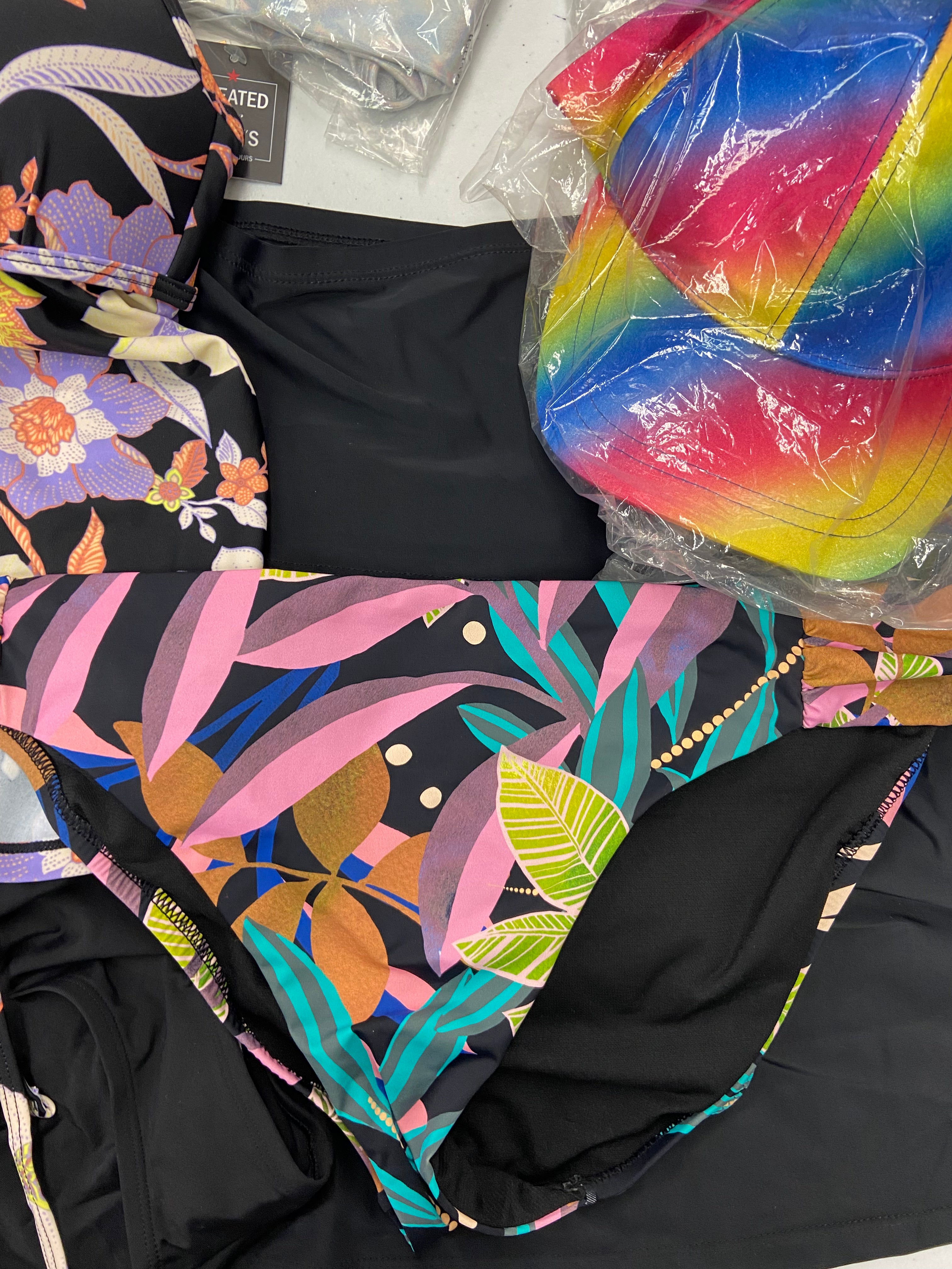 Women's Swimwear & Summer Hats Wholesale Lot, ANNE COLE, CALIFORNIA WAVES, AMERICAN APPAREL, HULA HONEY and more, 28 items, Shelf Pulls, MSRP $1,032