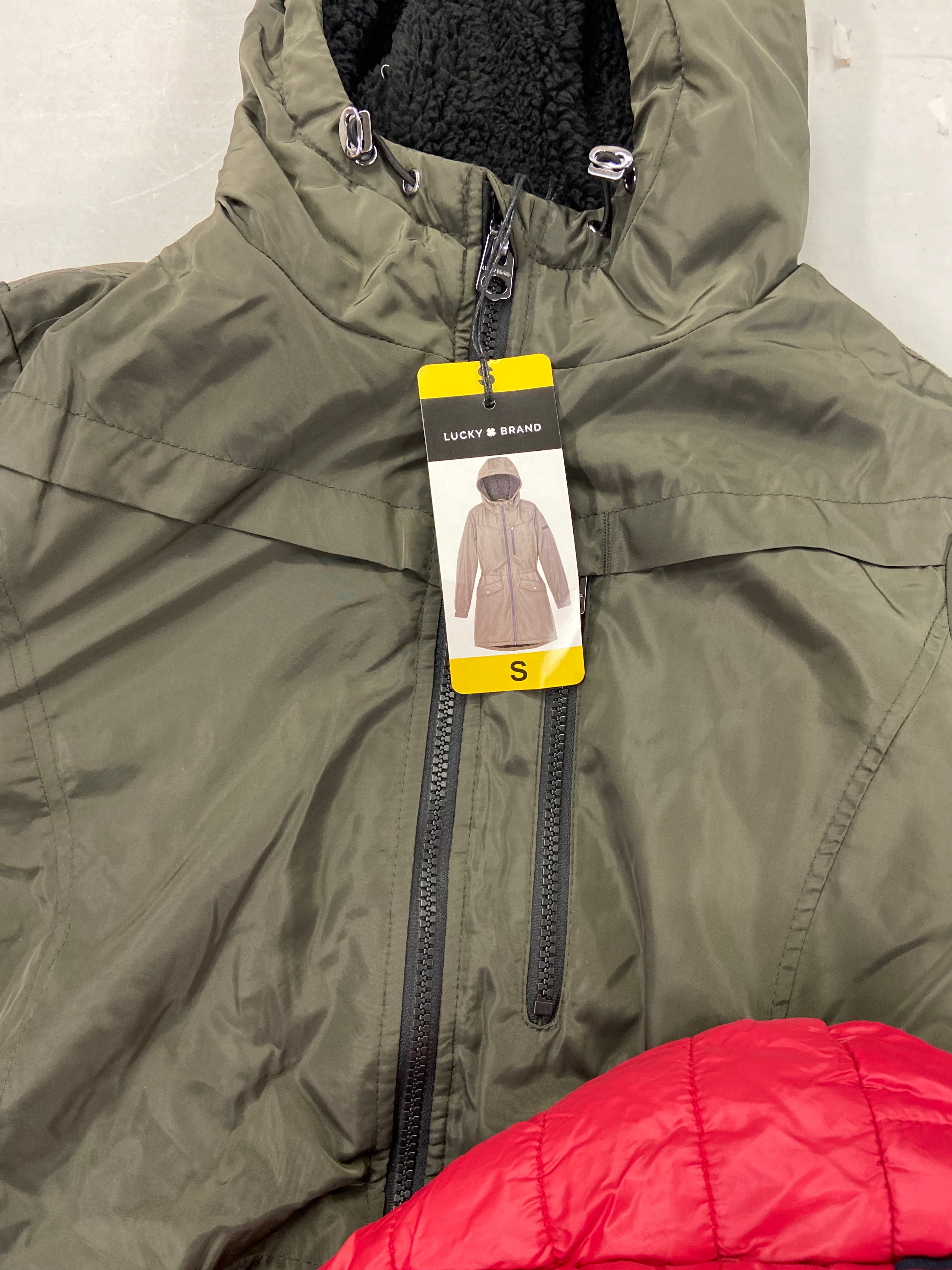 Women's Clothing OUTERWEAR Wholesale Lot, LUCKY BRAND, MARMOT, COLUMBIA, TOMMY HILFIGER and more, 5 items, Shelf Pulls, MSRP $623