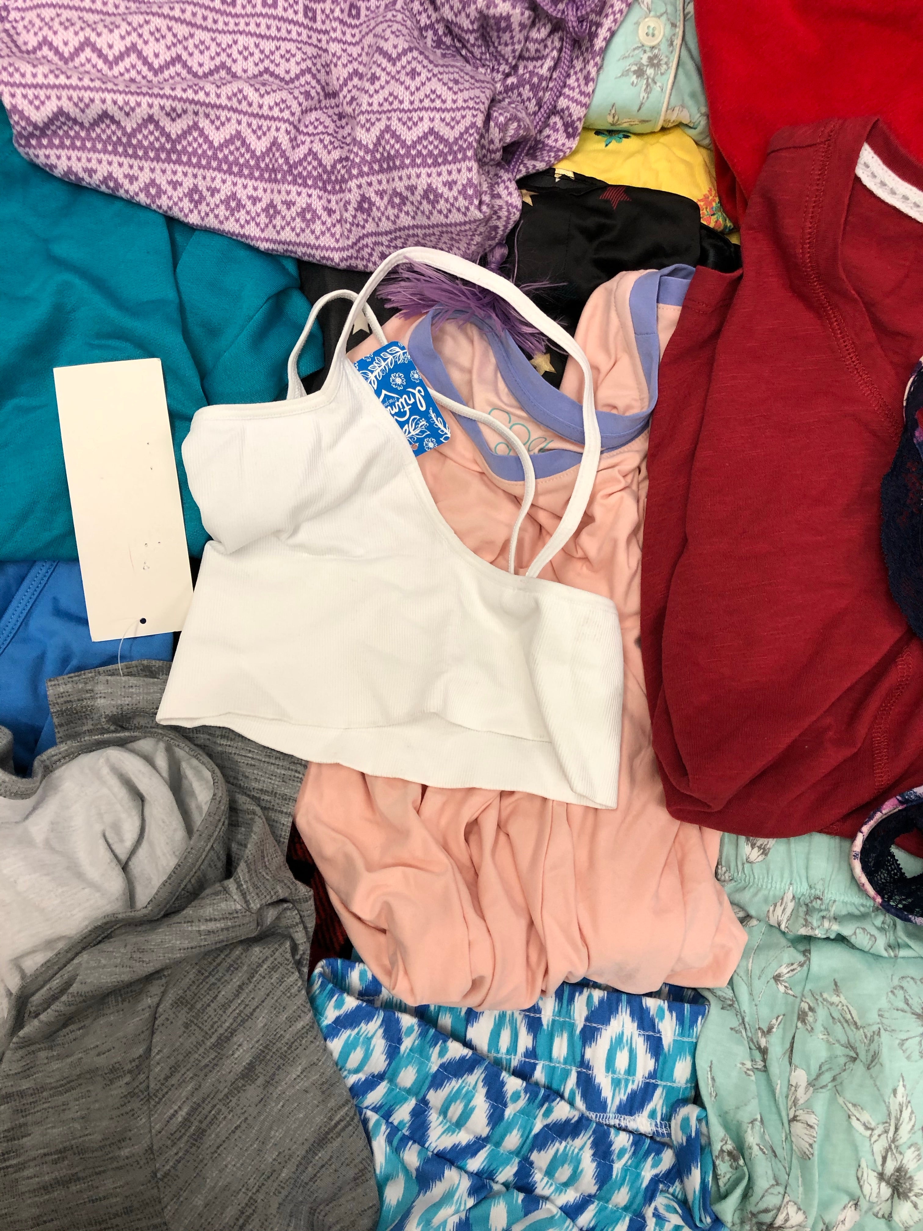 Women's Clothing Pajamas Wholesale Lot, CALVIN KLEIN, COOL GIRL, INC, CHARTER CLUB and more,33 items, CUSTOMER RETURNS