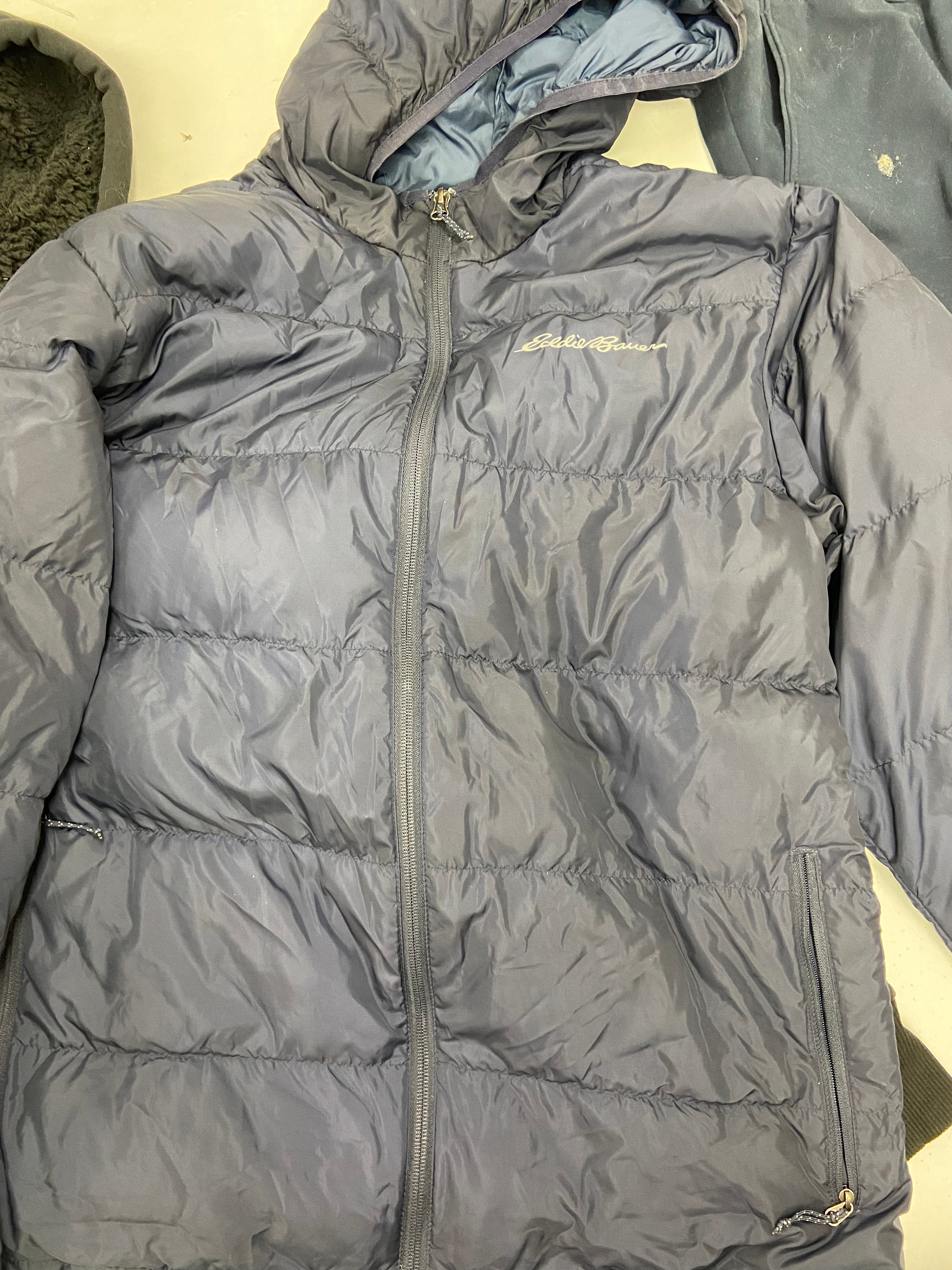 Men's Clothings Assorted Wholesale Lot, WEATHERPROOF, EDDIE BAUER, KIRKLAND, HAGGAR and more, 4 items, CUSTOMER RETURNS