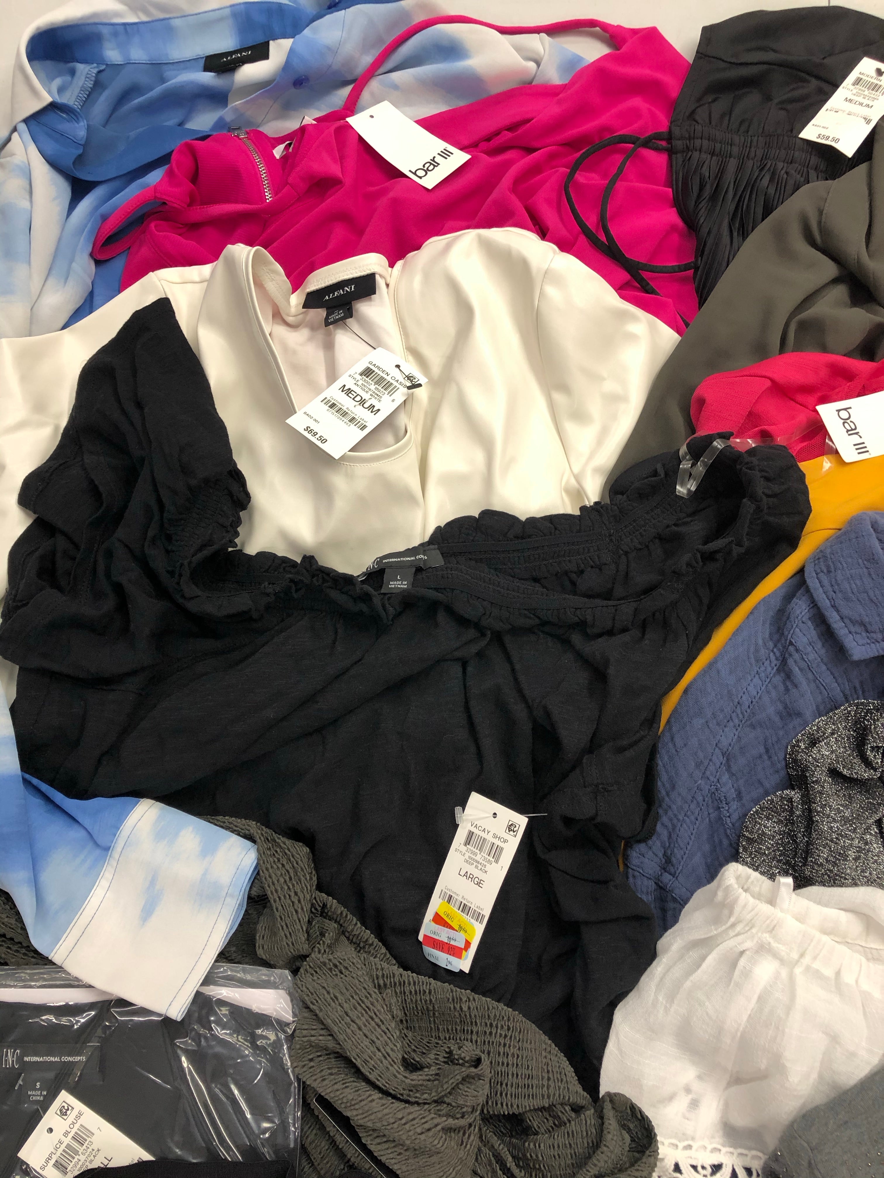 Women's Clothing Top Wholesale Lot, FREE PEOPLE, NIKE, MICHAEL KORS, VINCE CAMUTO, ALFANI and more, 23 items, Shelf Pulls, MSRP $1,532