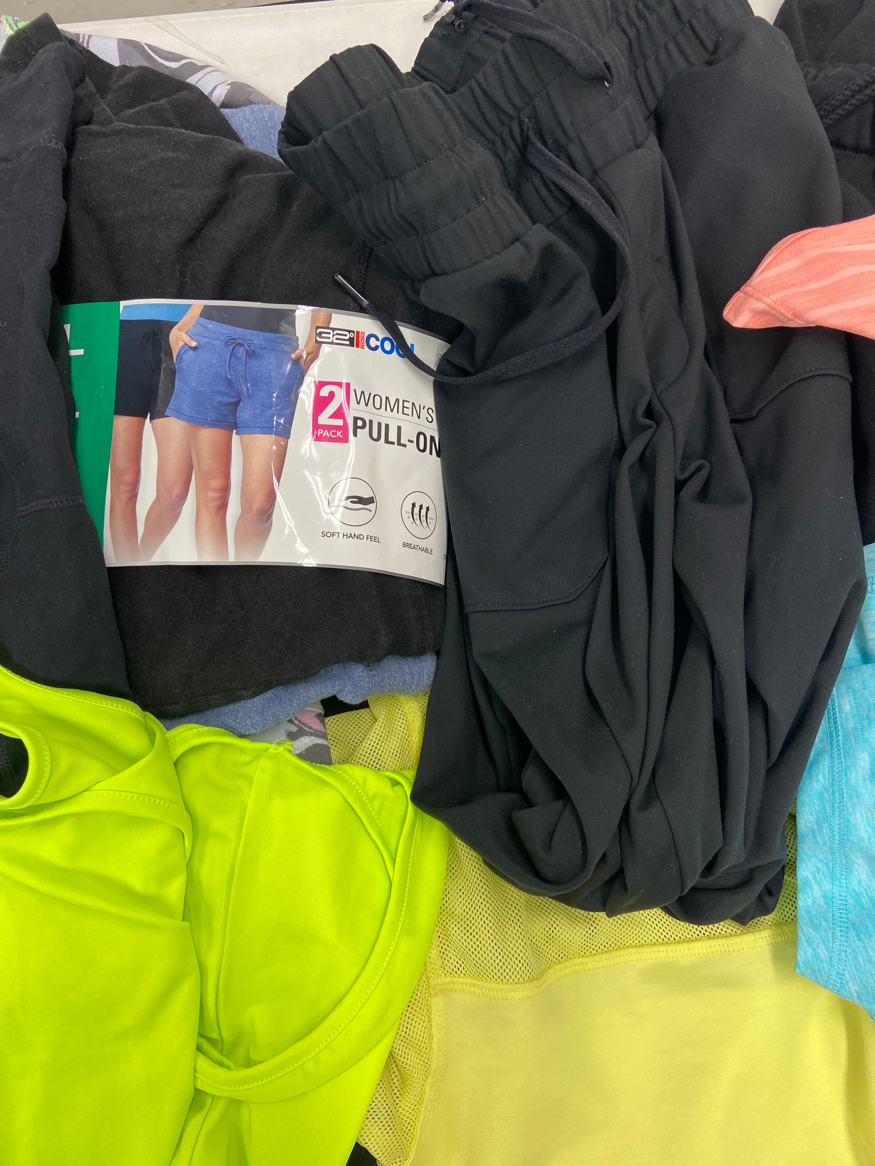 Women's Clothings Activewear, Wholesale Lot, NIKE, DKNY, CALVIN KLIEN, ADIDAS, ORVIS, SPIDER, 32 DEGREES, DANSKIN, COTTON ON, IDEOLOGY and more, 24 items, CUSTOMER RETURNS