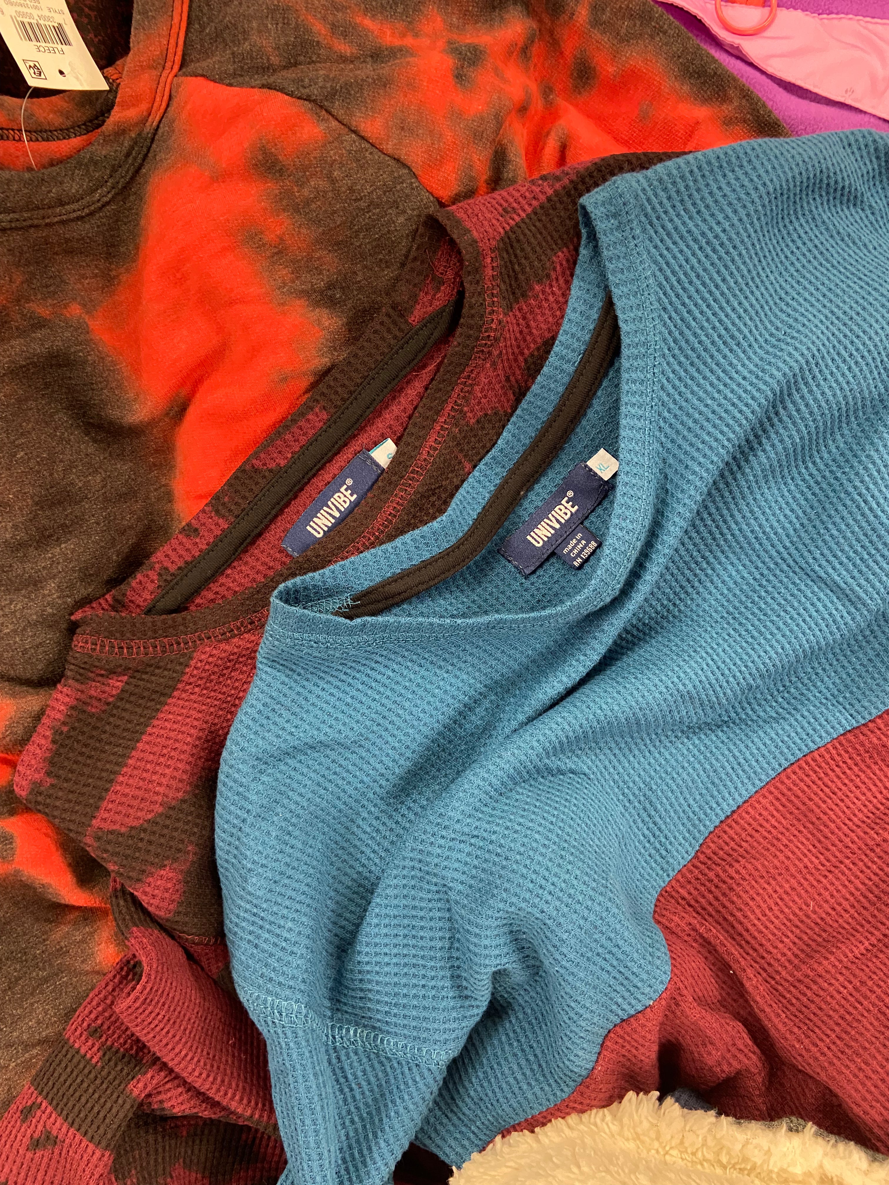 Kid's Clothing Assorted Wholesale Lot, TIMBERLAND, CALVIN KLEIN, UNIVIBE, EPIC THREADS, GERSON & GERSON and more, 14 items, Shelf Pulls, MSRP $565