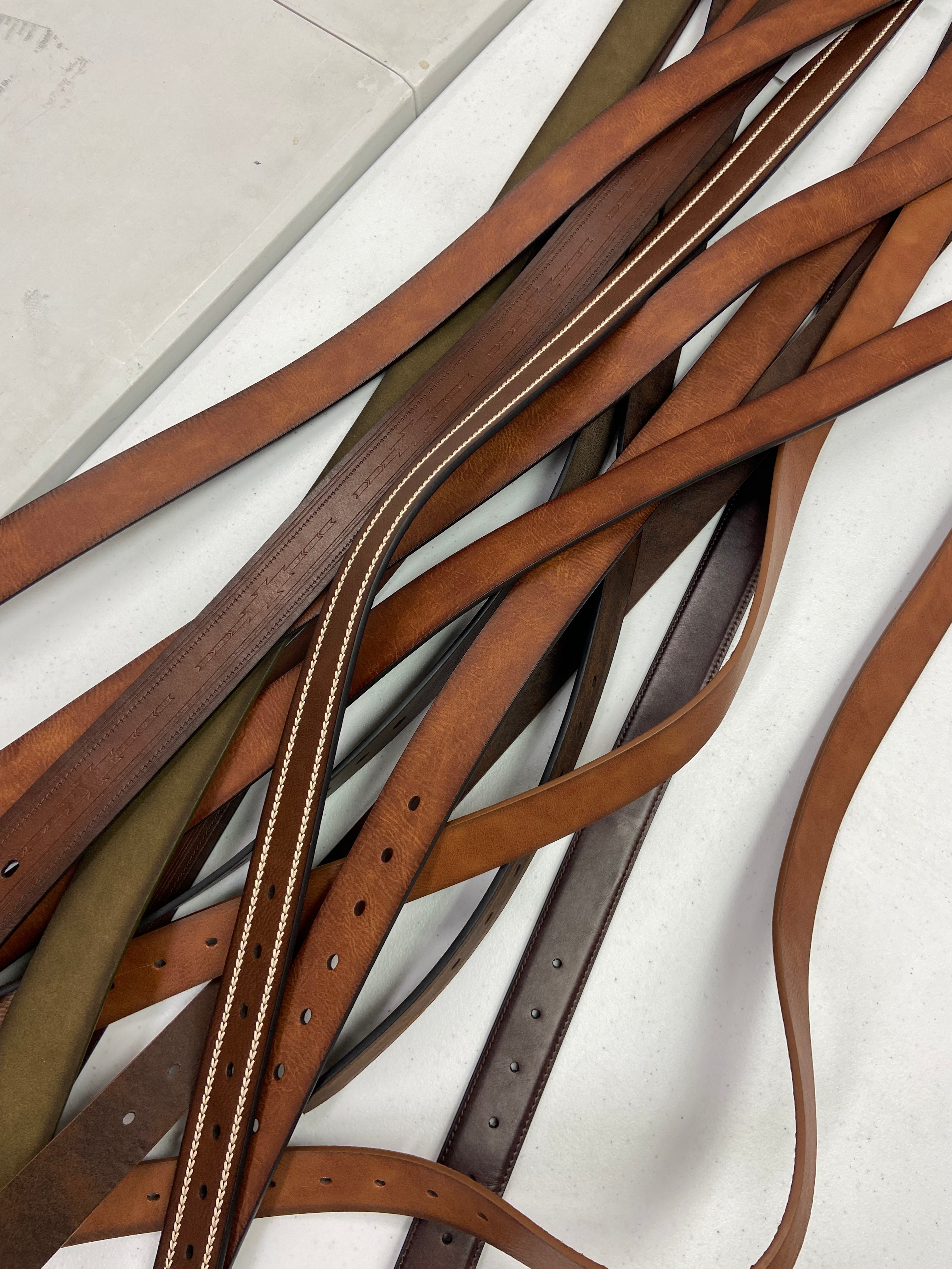 Men's Belts Wholesale Lot, CLUB ROOM, SUN + STONE, 15 items, Shelf Pulls, MSRP $596