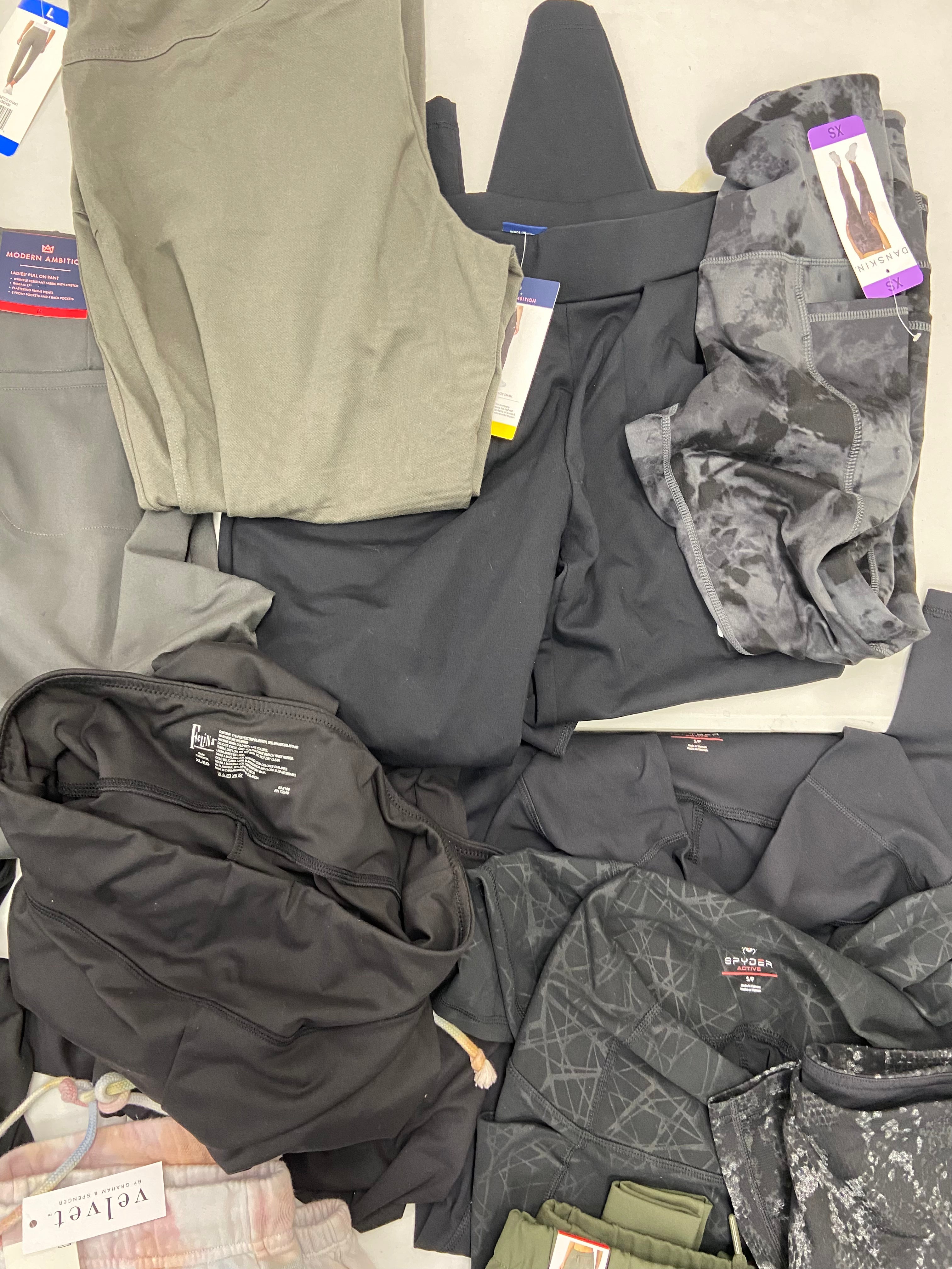 Women's Clothing Tights and other Bottoms, Wholesale Lot, SPYDER, 32 DEGREES, FELINA, DALIA, MODERN AMBITION and more, 19 items, Shelf Pulls, MSRP $872