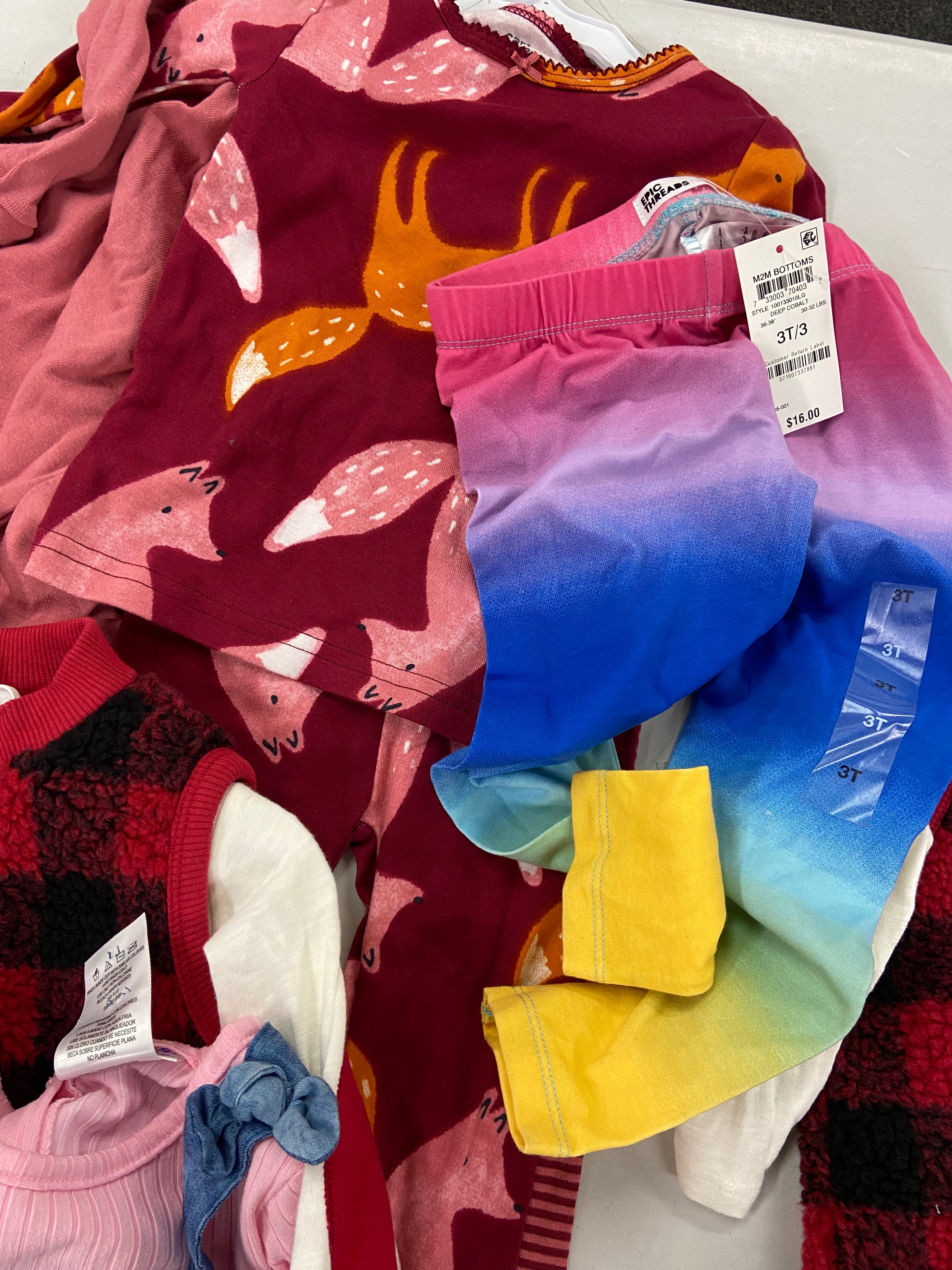 Baby's Clothing Assorted Wholesale Lot, TOMMY HILFIGER, CHAMPION, BONNIE JEAN, FIRST IMPRESSIONS , CARTER'S and more, 18 items, Shelf Pulls, MSRP $602