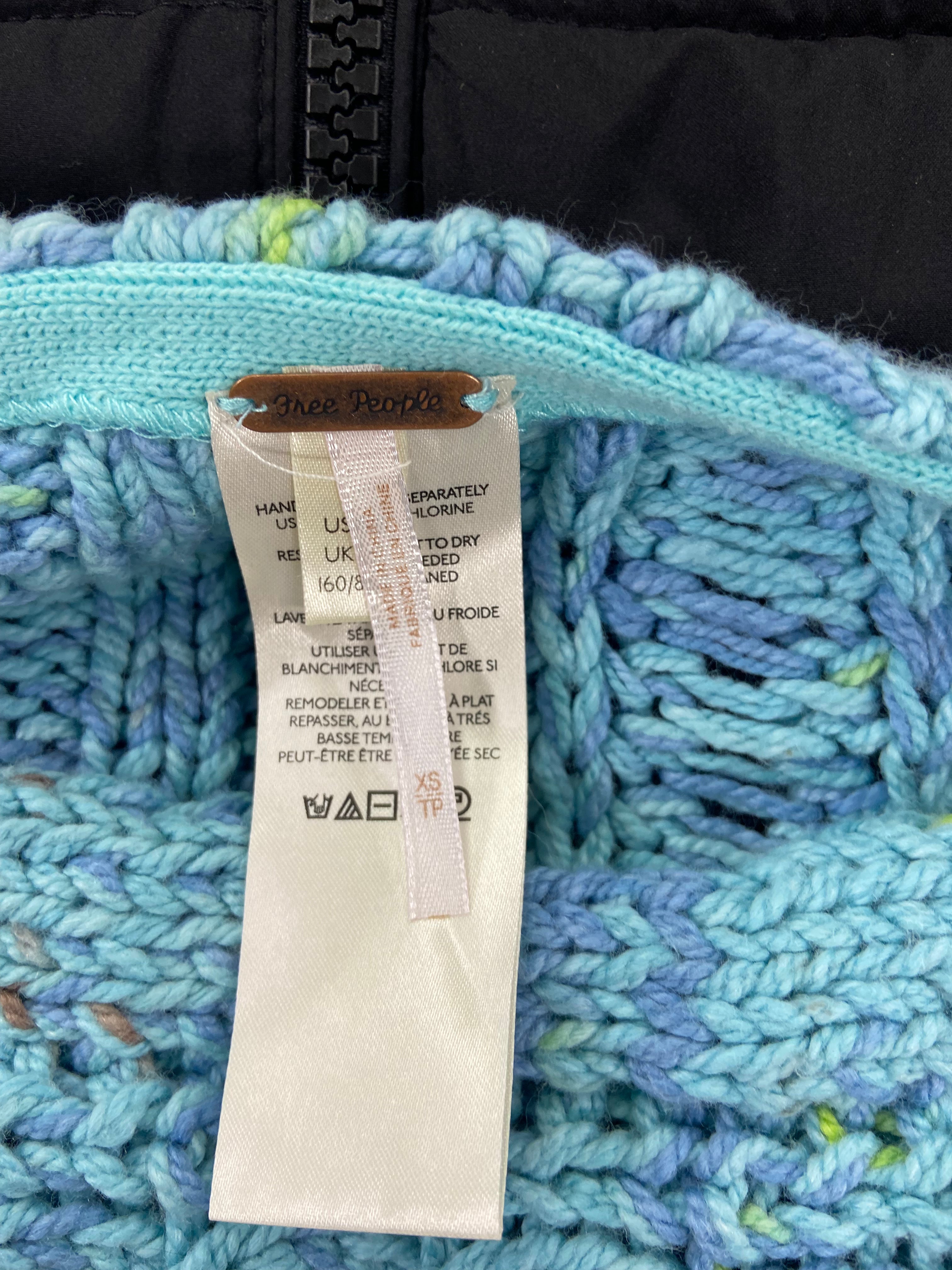 Women's Clothing Sweaters, Jackets & Others Wholesale Lot, VINCE CAMUTO, FREE PEOPLE, ANDREW MARC, DANSKIN and more, 7 items, Shelf Pulls, MSRP $627