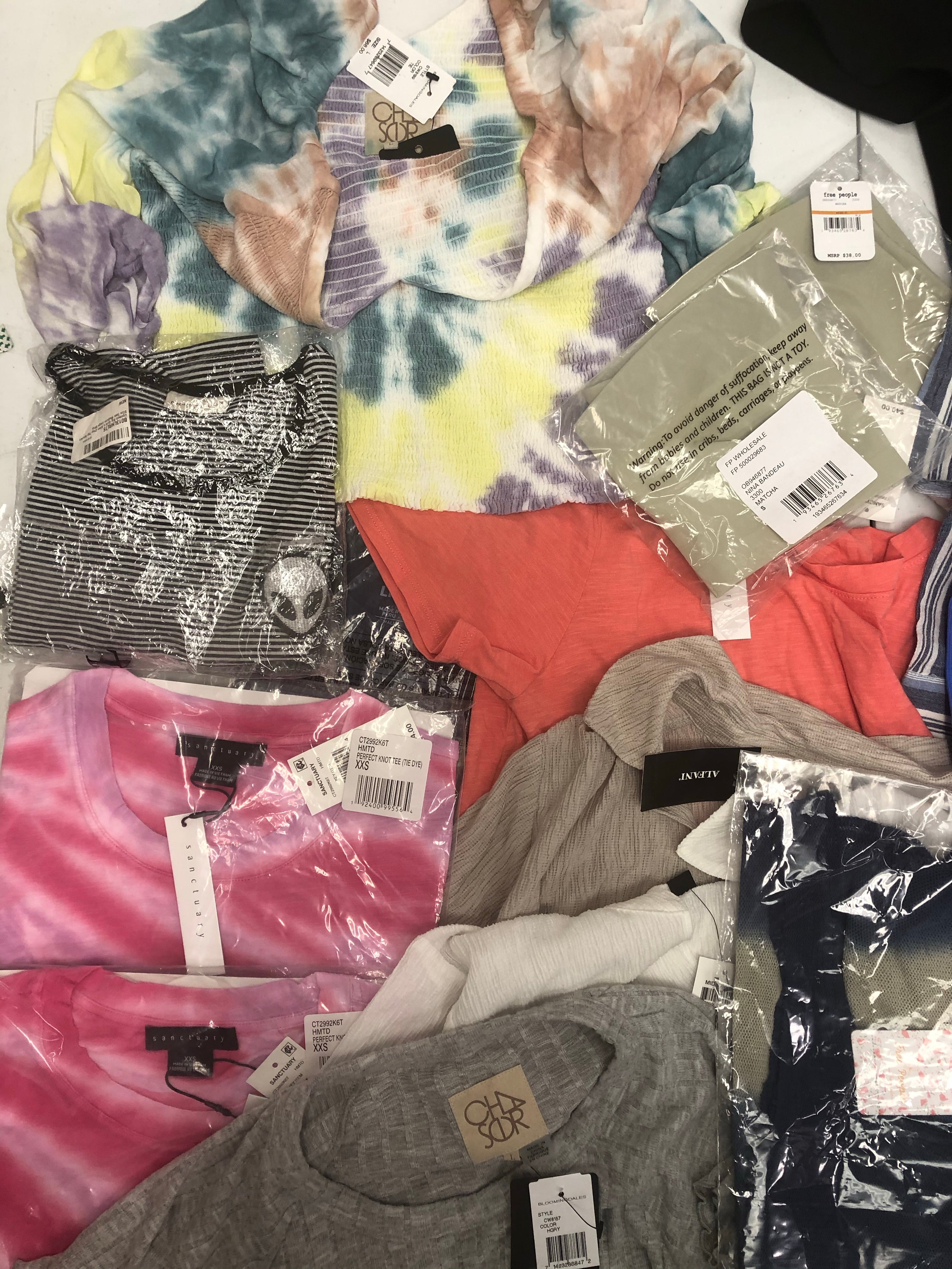 Women's Clothing ASSORTED Wholesale Lot, FREE PEOPLE, AQUA, ALFANI, CHASER and more, 26 items, New, MSRP $1,362