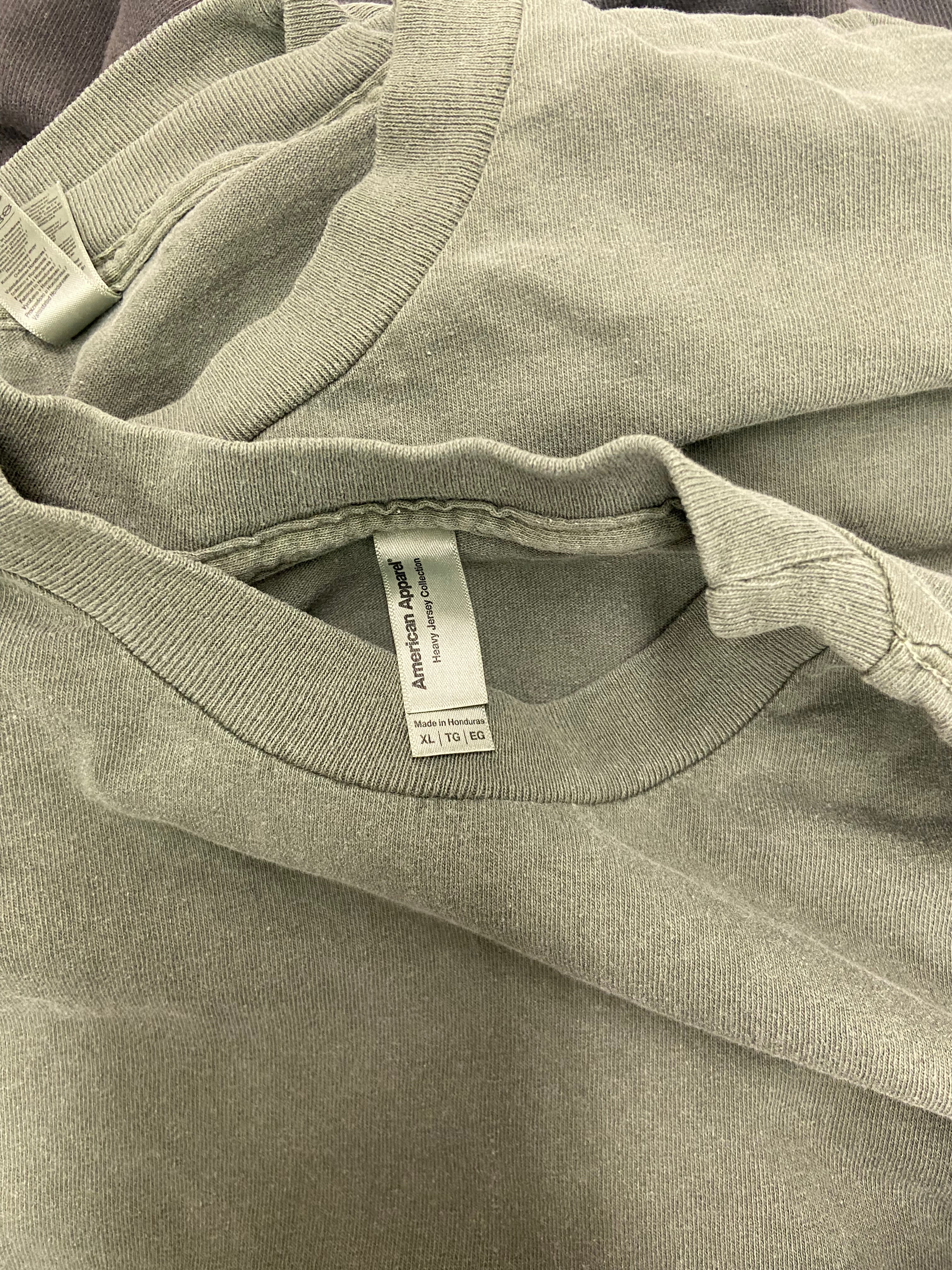 Men's Clothing Hoodies and Other Tops Wholesale Lot, CATERPILLAR, FREEDOM FOUNDRY, KIRKLANDS, 32 DEGREES and more, 15 items, Shelf Pulls, MSRP $665