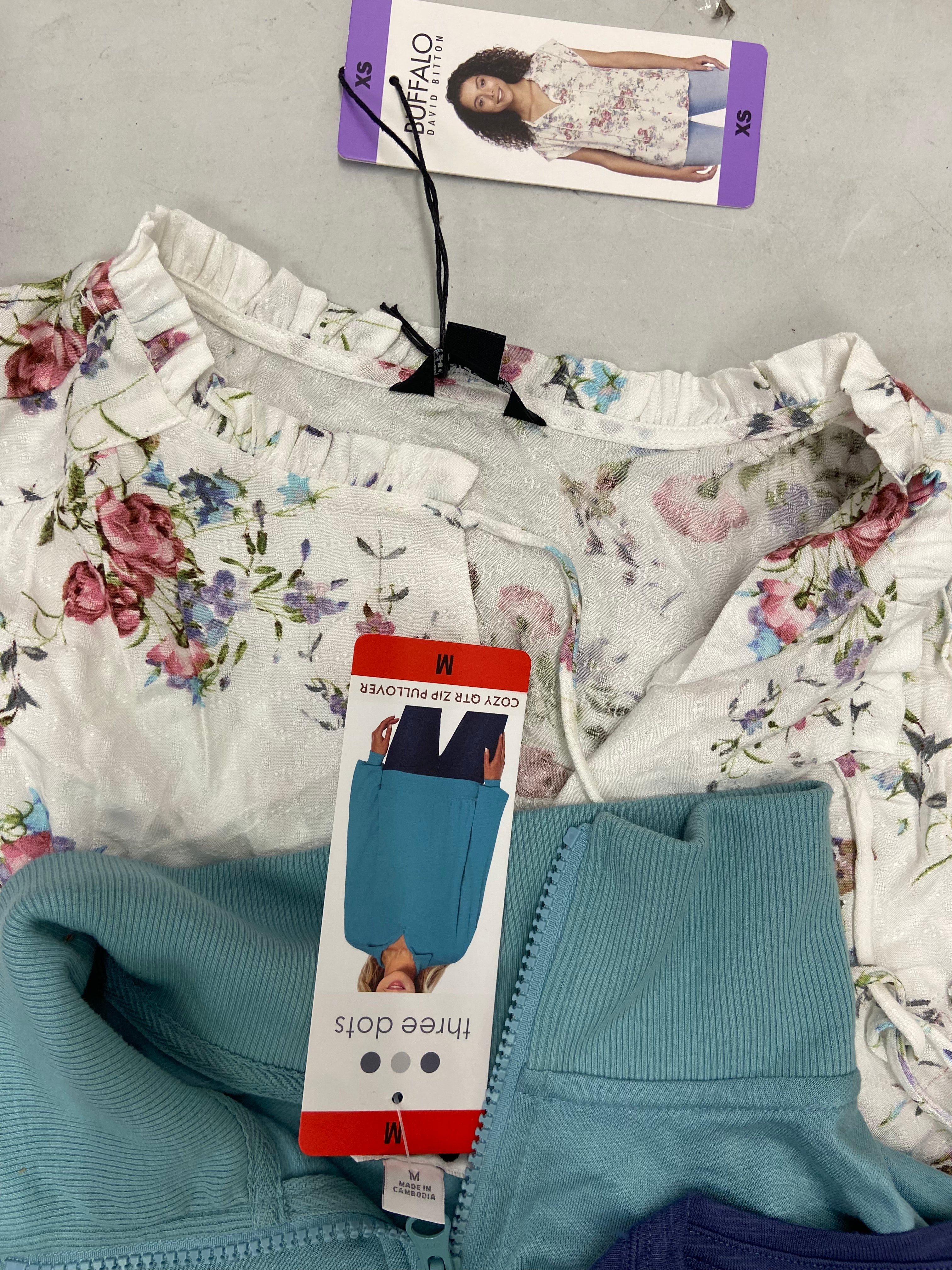 Women's Clothing Blouses and Other Tops Wholesale Lot, LUCKY BRAND, CALVIN KLEIN, MICHAEL KORS, MAX + MIA, BUFFALO, THREE DOTS and more, 15 items, Shelf Pulls, MSRP $723