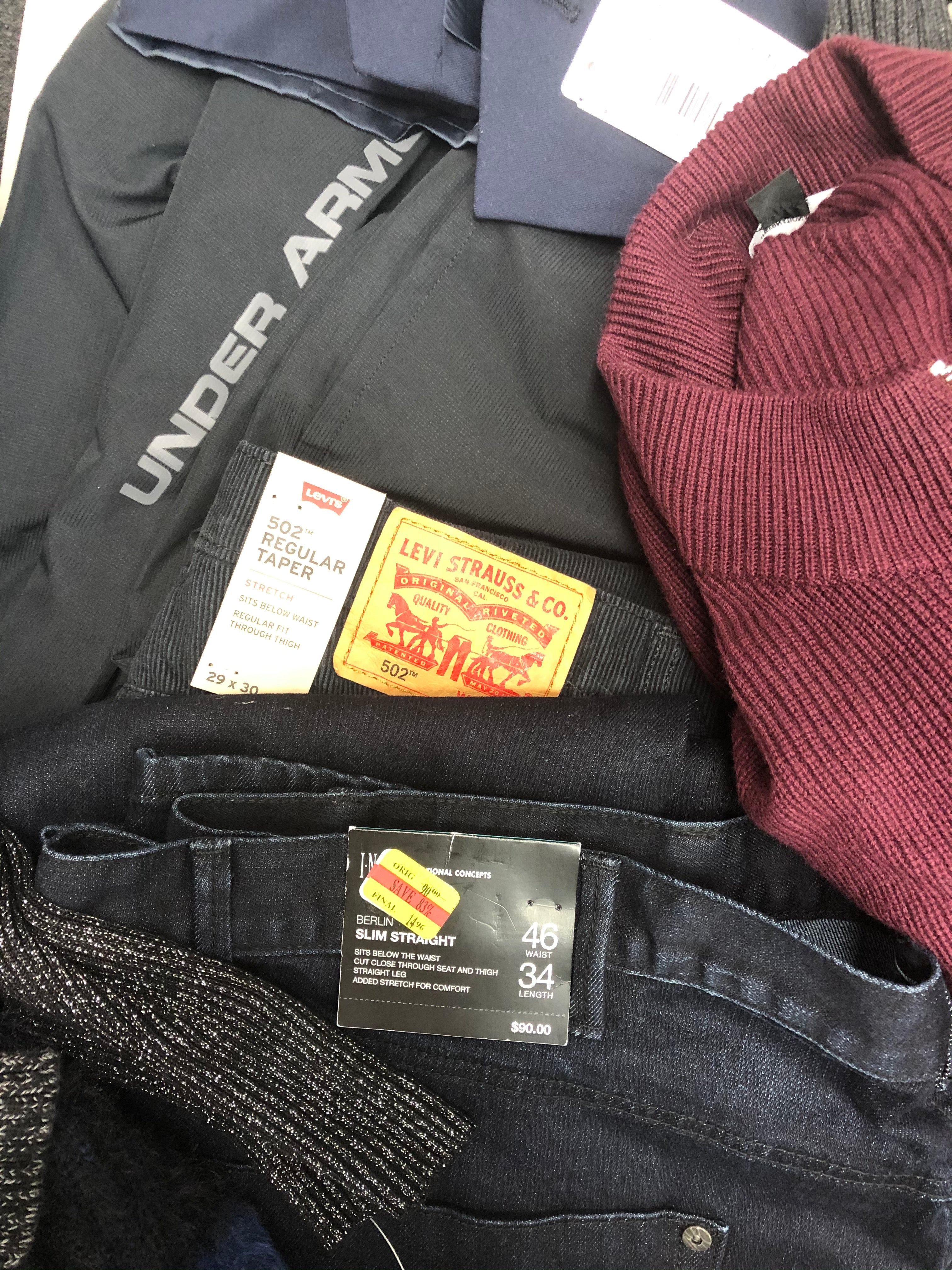 Men's Clothing Assorted Wholesale Lot, POLO RALPH LAUREN, UNDER ARMOUR, CALVIN KLEIN, LEVI'S, ALFANI and more 26 Units, Shelf Pulls, MSRP 2,274