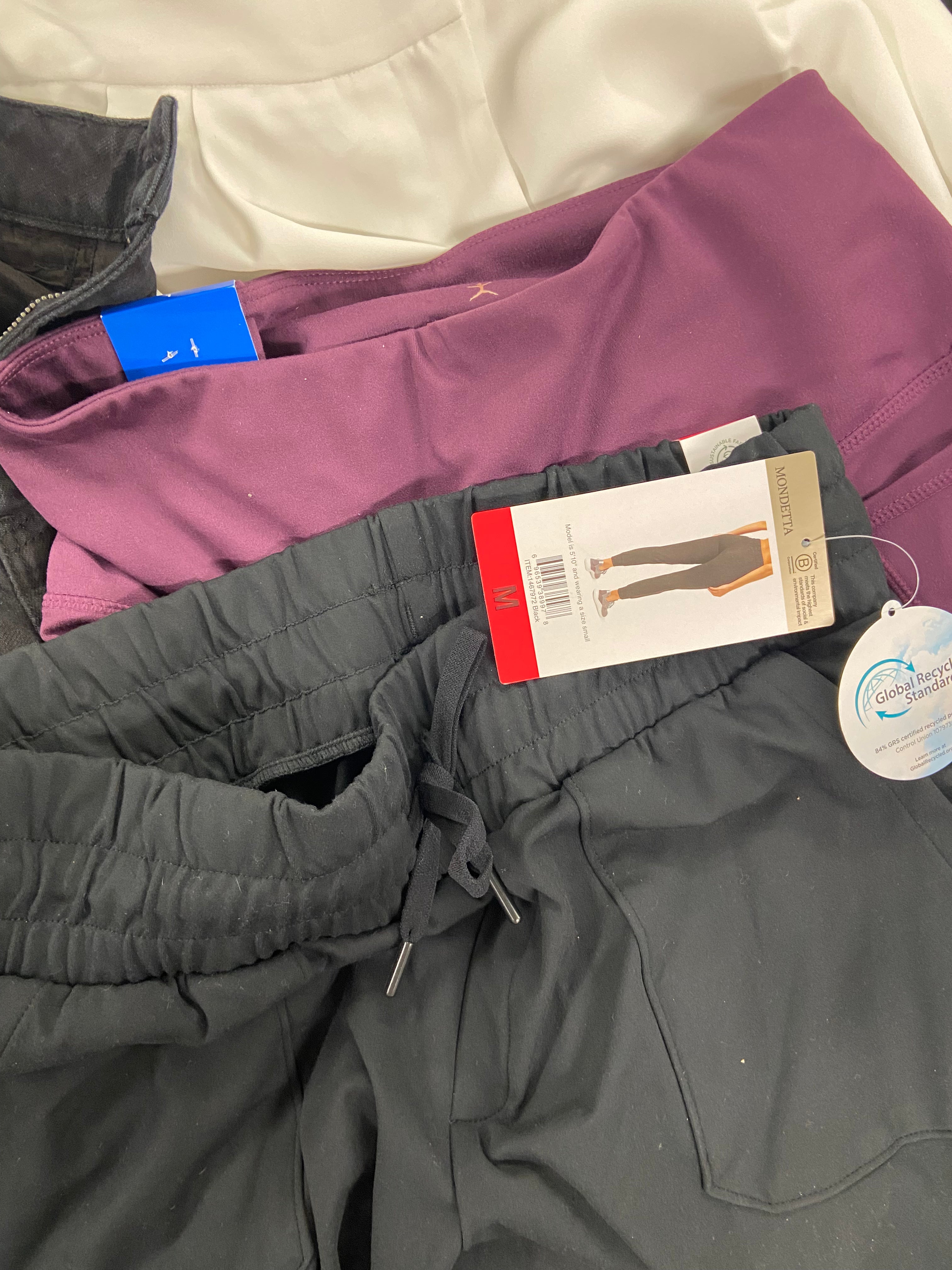 Women's Clothing Assorted Wholesale Lot, FREE PEOPLE, AMERICAN APPAREL, SANCTUARY, PRANA, MONDETTA  and more, 14 items, Shelf Pulls, MSRP $802