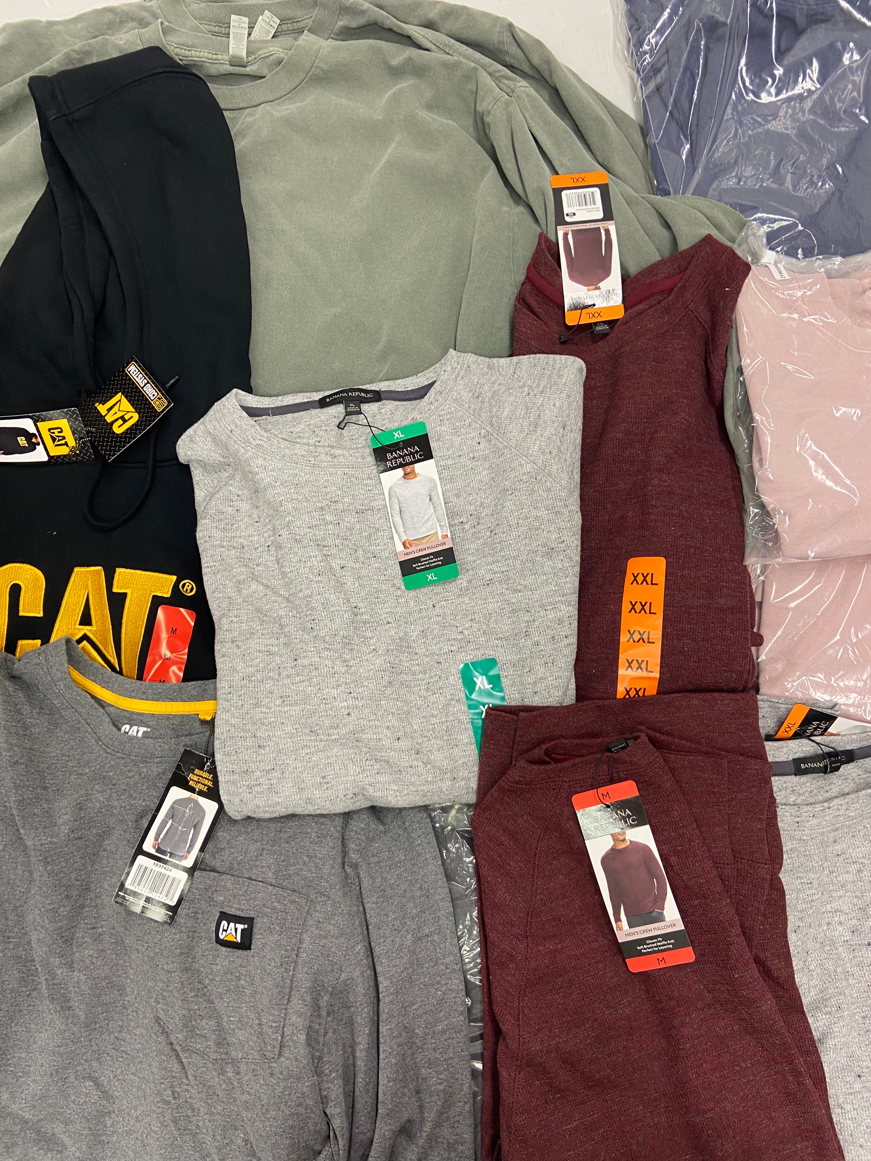 Men's Clothing Hoodies and Other Tops Wholesale Lot, BANANA REPUBLIC, CATERPILLAR, AMERICAN APPAREL, 12 items, Shelf Pulls, MSRP $536