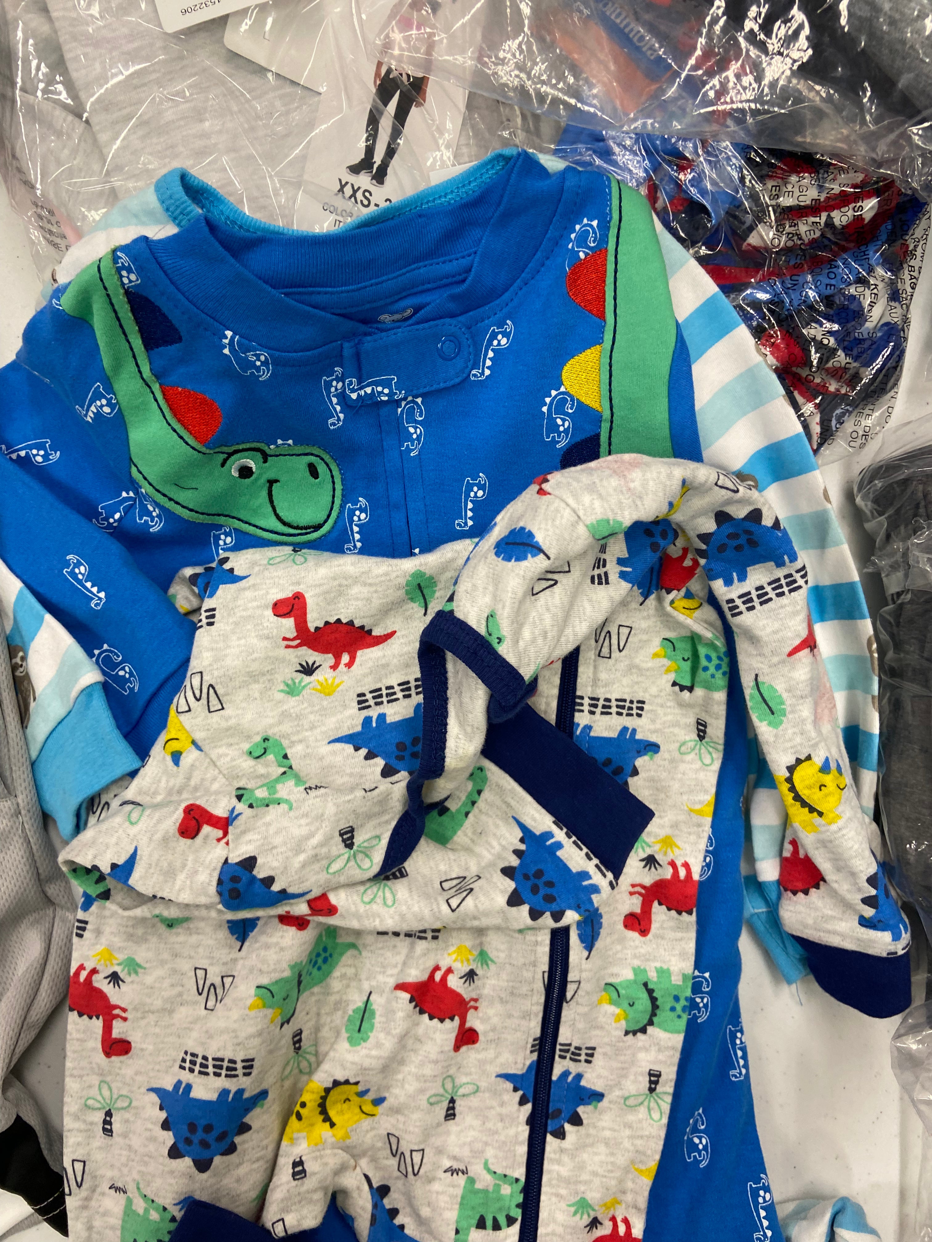 Kid, Youth Clothing Assorted Wholesale Lot, PUMA, ADIDAS, NEW BALANCE, COLUMBIA, WEATHERPROOF  and more, 14 items, Shelf Pulls, MSRP $574