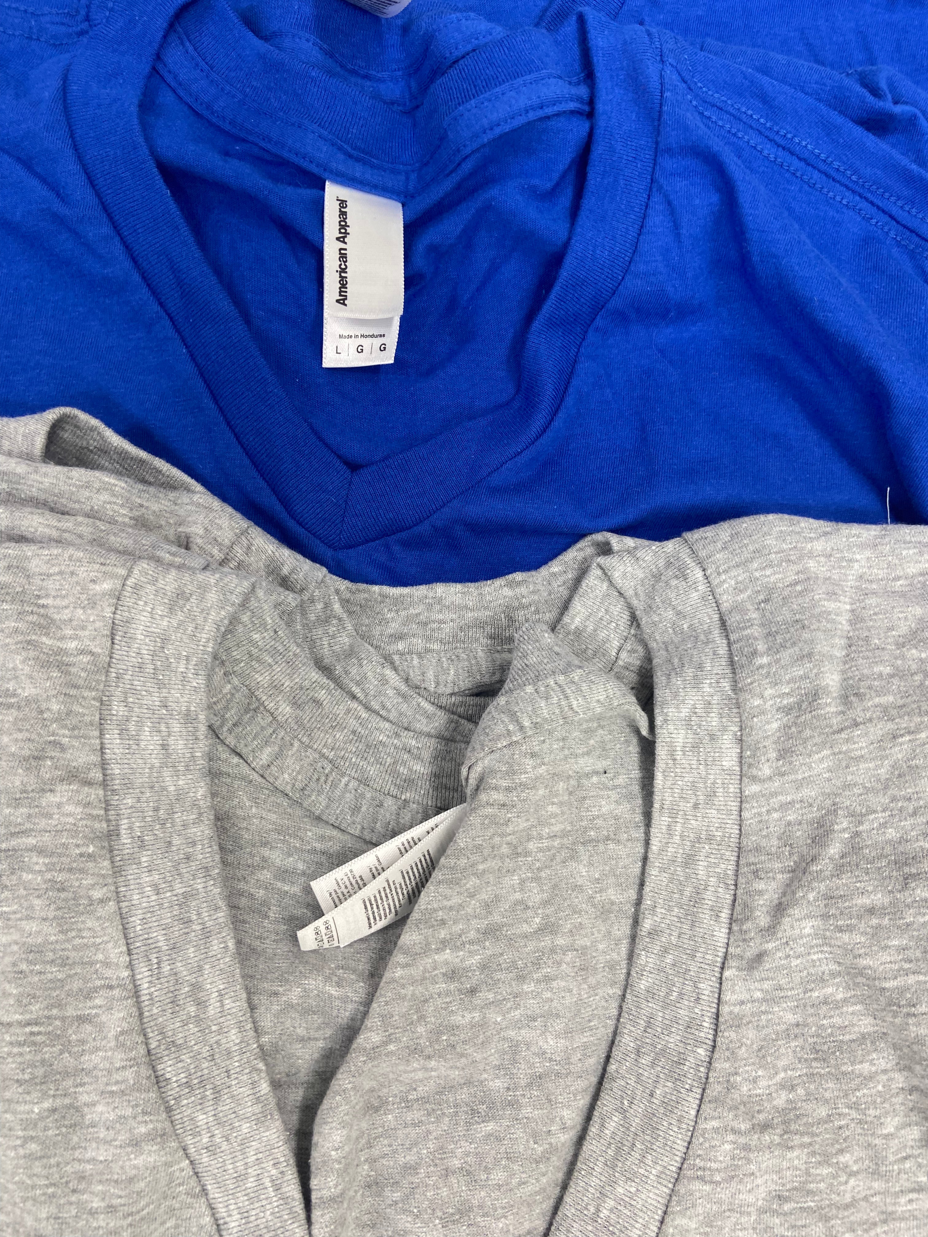 Men's Clothing T-Shirts Wholesale Lot, TAHARI, QUIKSILVER, NIKE, LUCKY BRAND, LEVI'S, KIRKLAND, HURLEY and more, 29 items, Shelf Pulls, MSRP $754