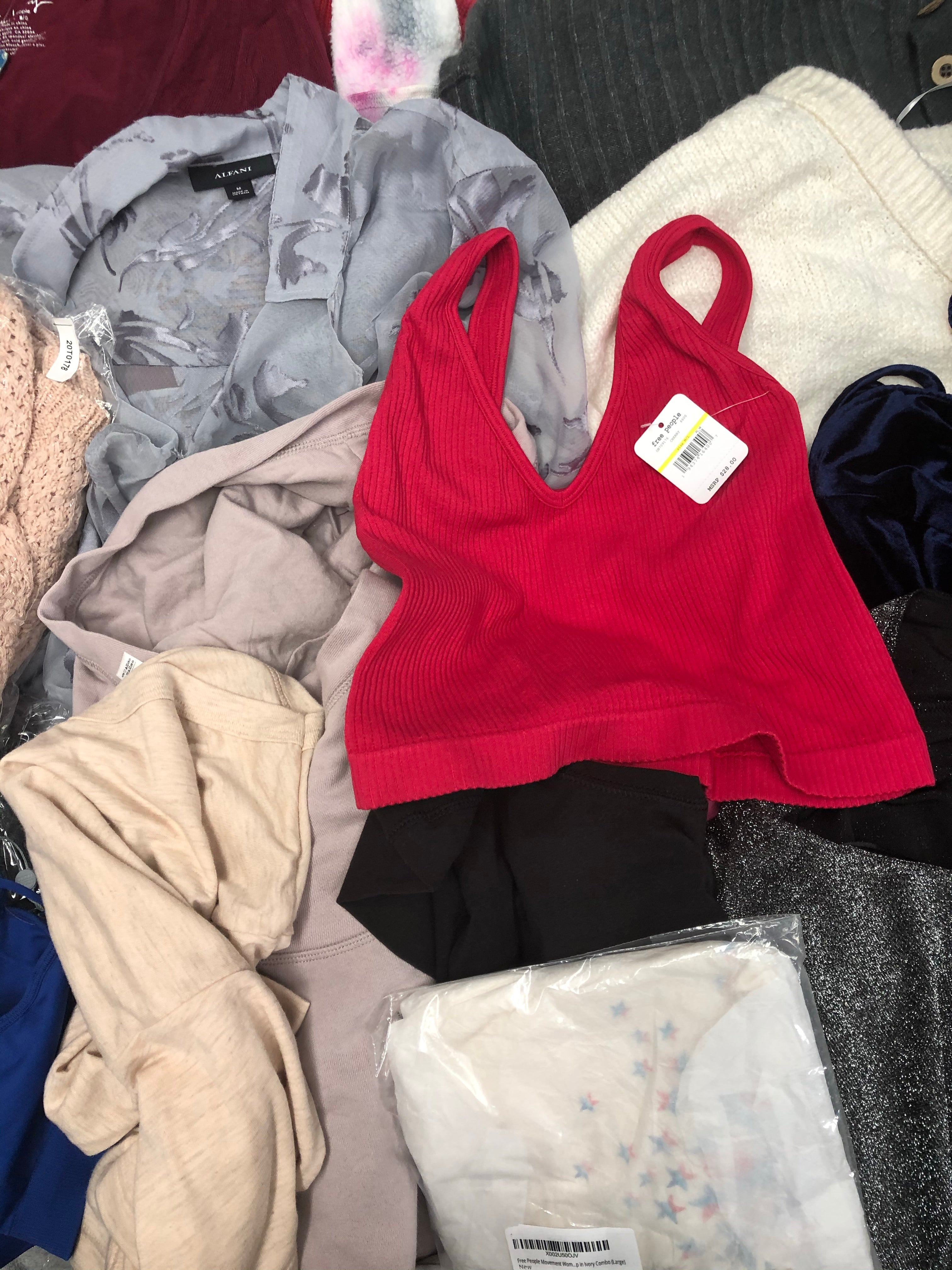 Women's Clothing Assorted Wholesale Lot, CALVIN KLEIN, LEVI'S, FREE PEOPLE, AMERICAN APPAREL and more, 31 Units, Shelf Pulls, MSRP $1,933