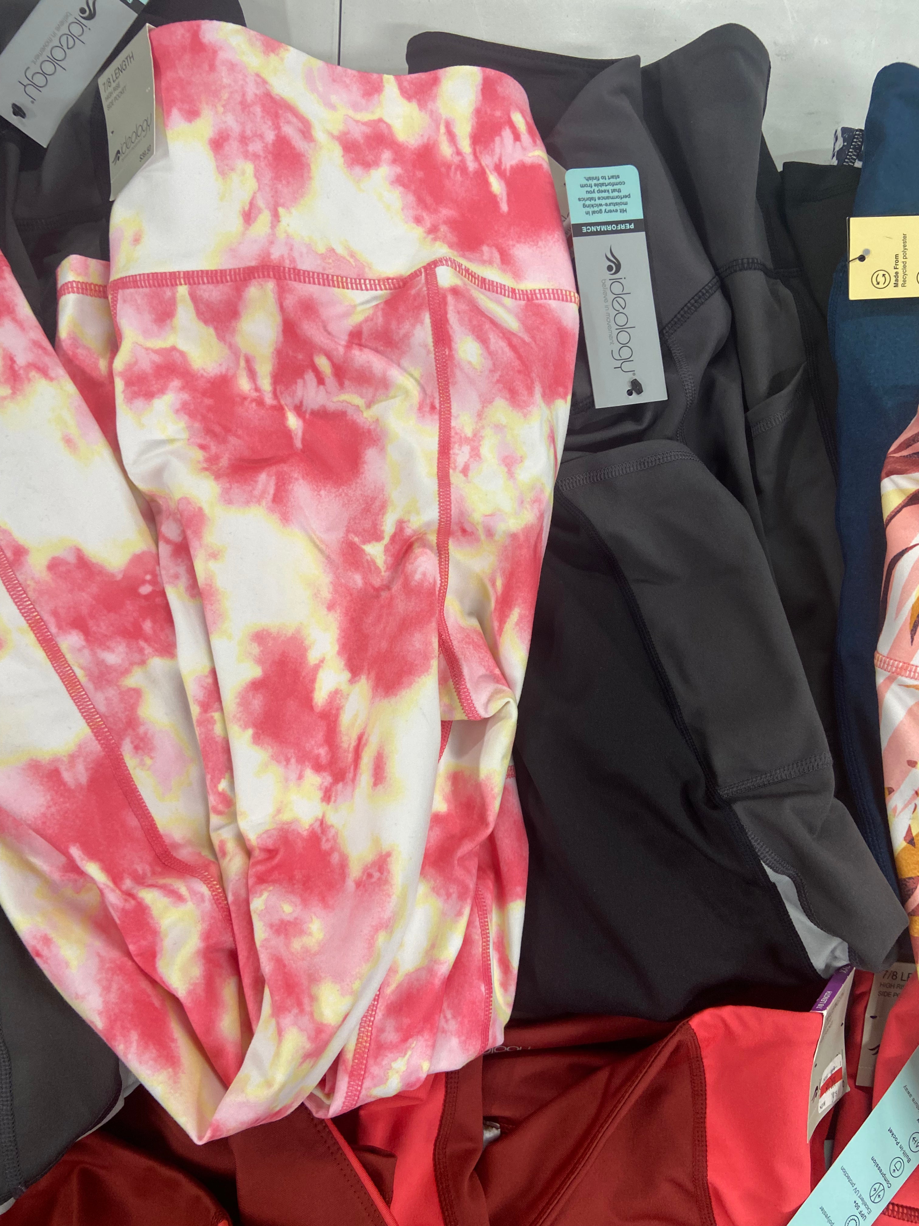 Women's Clothing Leggings, Jeans & Others, HUDSON, SKETCHERS, IDEOLOGY Wholesale Lot,  17 items, Shelf Pulls, MSRP $912