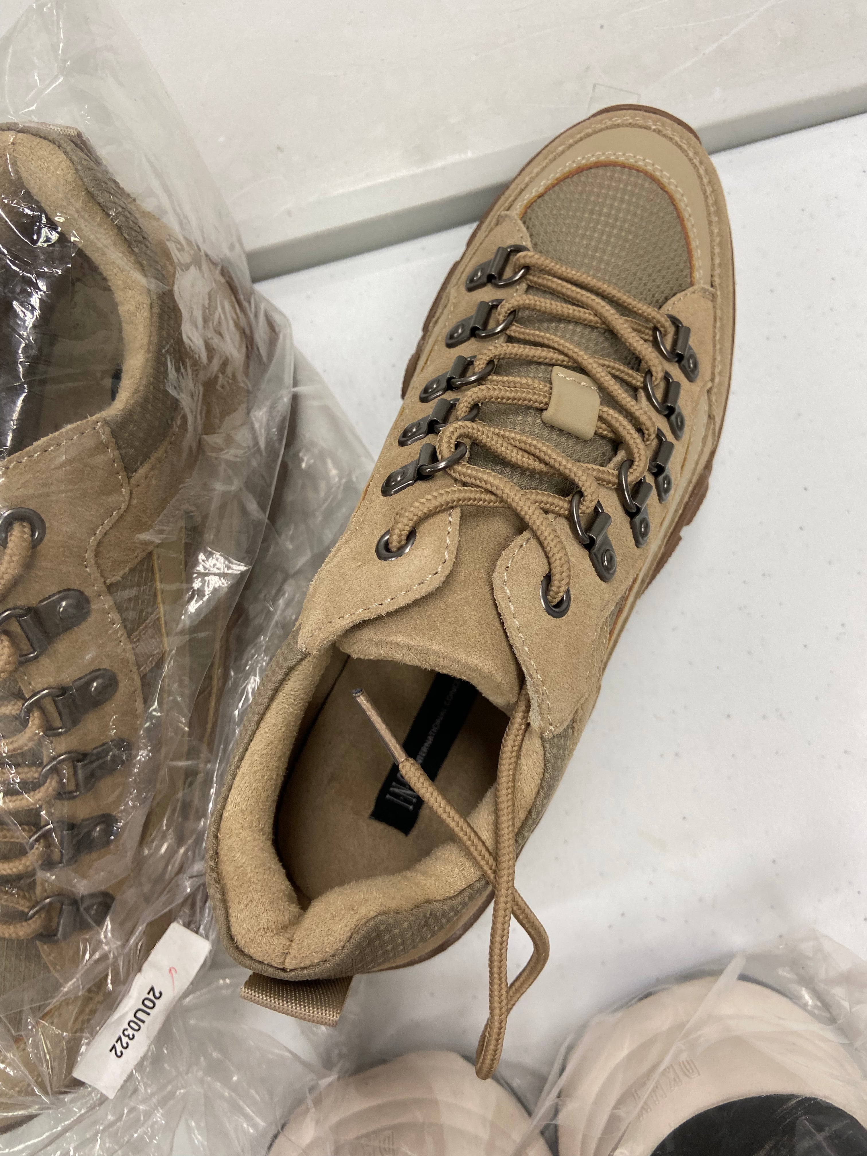 Men's Shoes (Sneakers & Boots) Wholesale Lot, DKNY, STEVE MADDEN, INC, 8 items, Shelf Pulls, MSRP $939