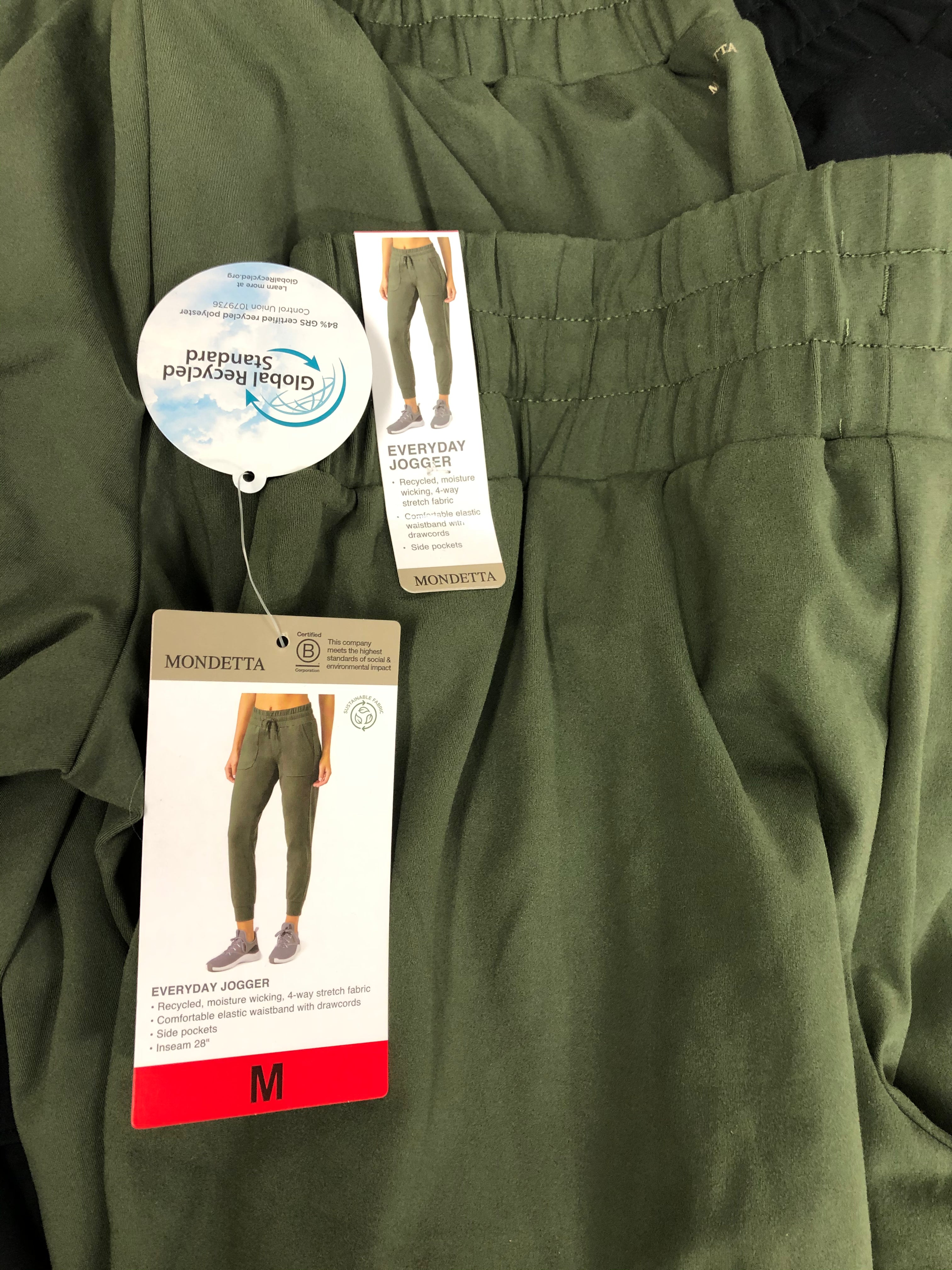 Women's Clothing Activewears Wholesale Lot, SKECHERS, CALVIN KLEIN, MONDETTA, AMERICAN APPAREL and more, 30 items, Shelf Pulls, MSRP $1,053