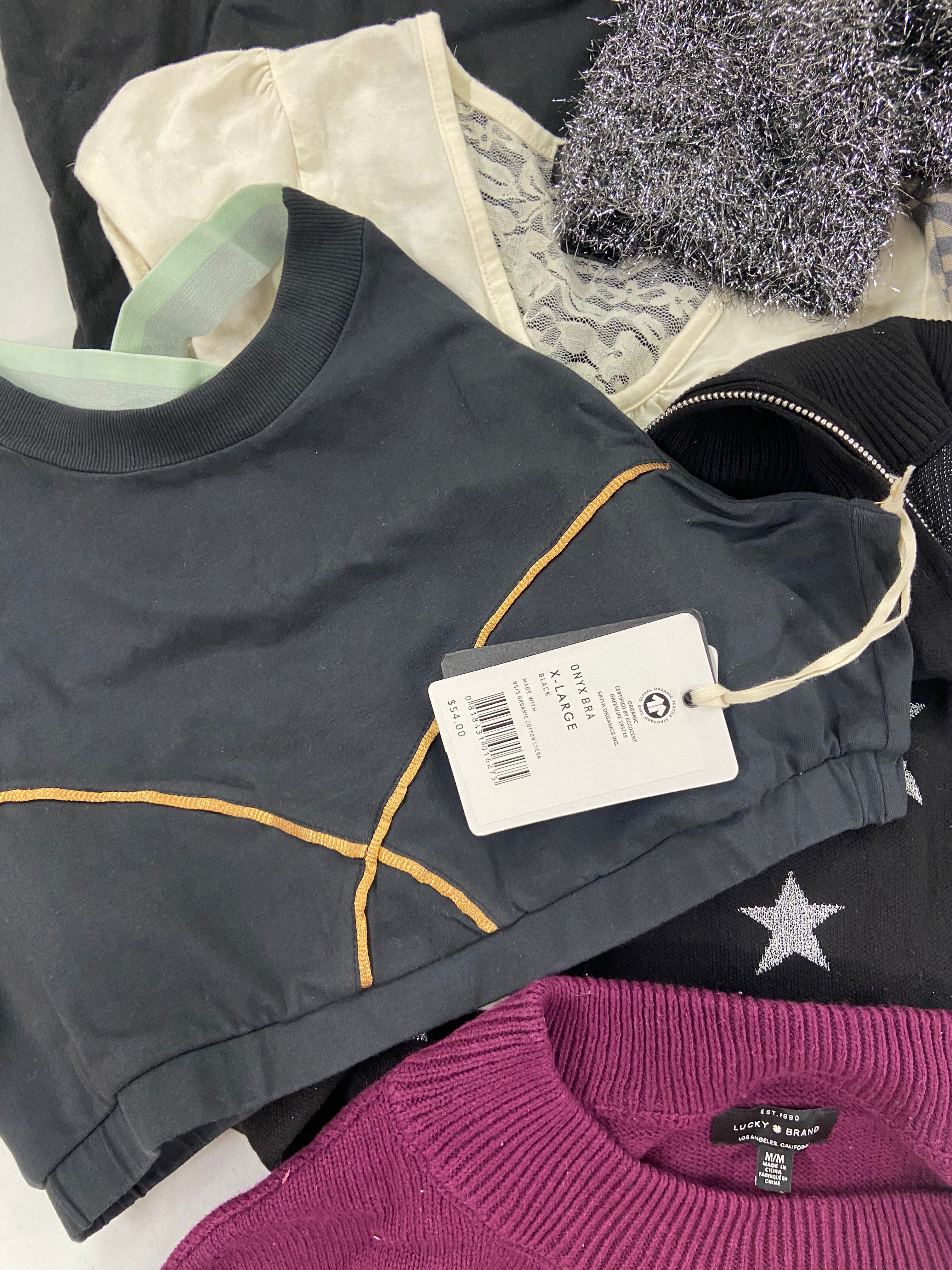 Women's Clothing Tops Wholesale Lot, LUCKY BRAND, CALVIN KLEIN, FREE PEOPLE, THREE DOTS, CHASER, SAGE, INC and more, 17 items, Shelf Pulls, MSRP $949