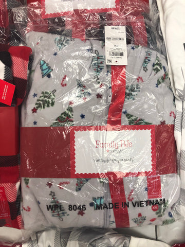 Men's Clothing Pajama Wholesale Lot, Family PJS, Club Room, 10 Units, Shelf Pulls, MSRP $409.91