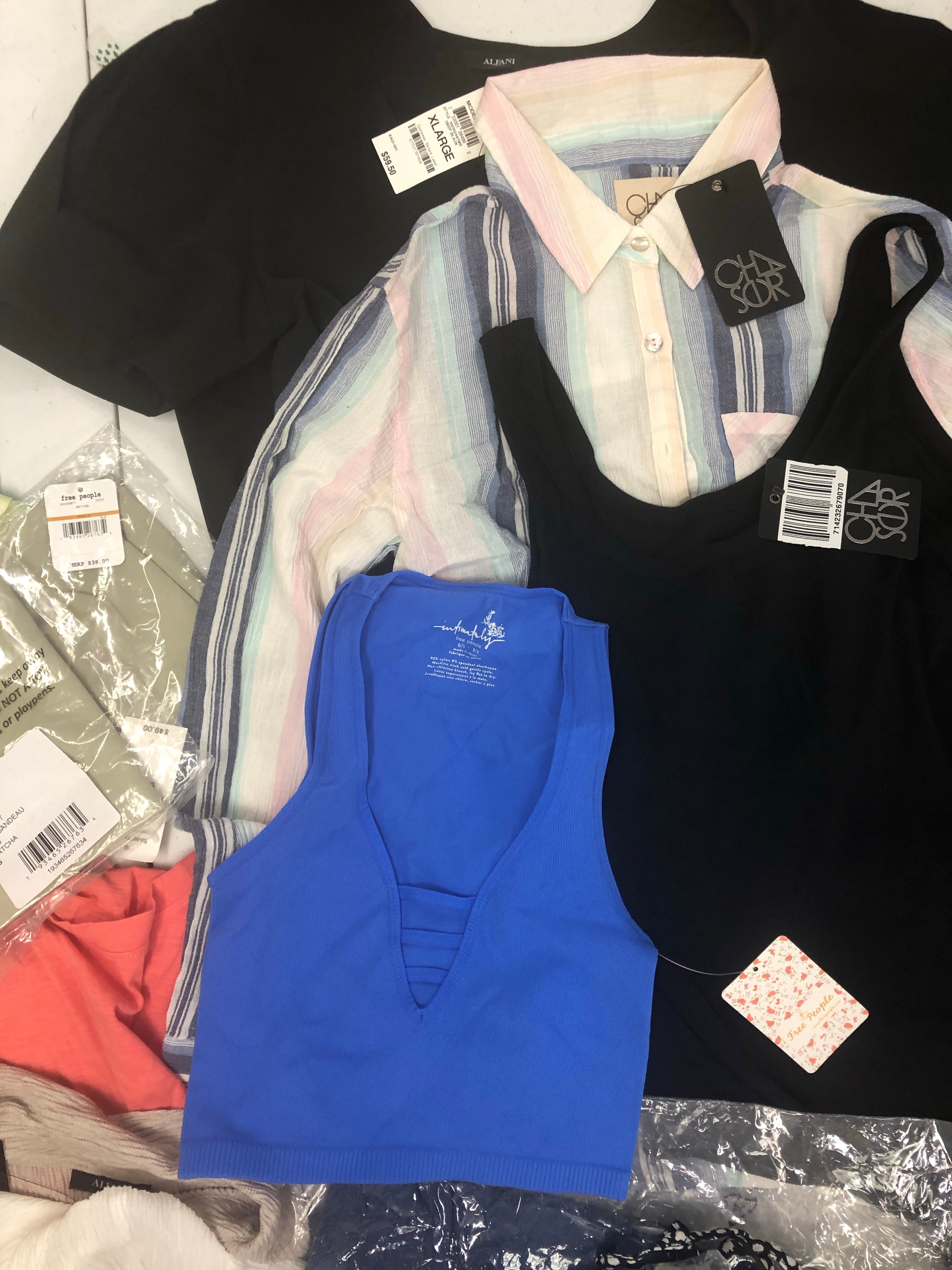 Women's Clothing ASSORTED Wholesale Lot, FREE PEOPLE, AQUA, ALFANI, CHASER and more, 26 items, New, MSRP $1,362