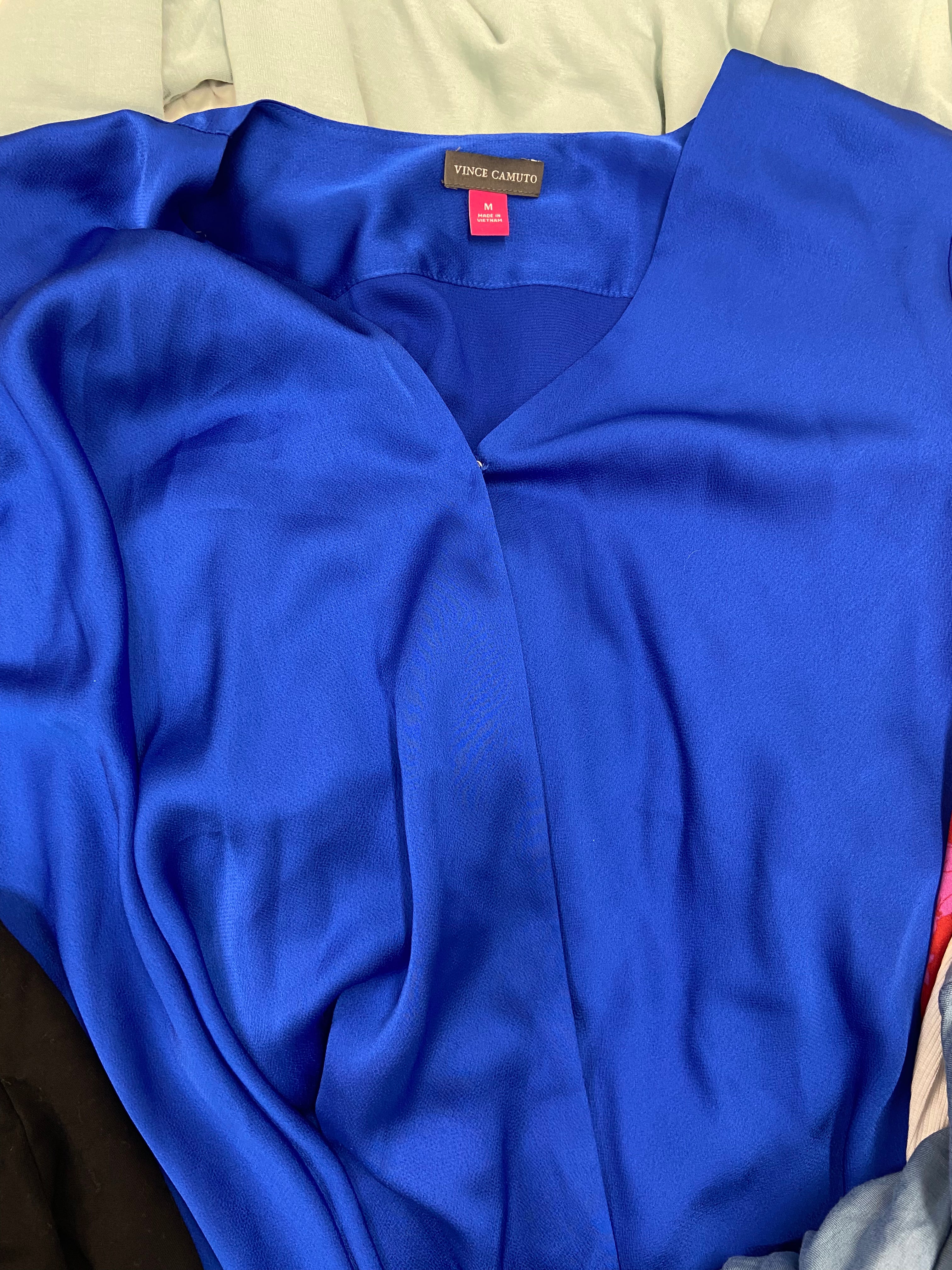 Women's?Clothings tops, Wholesale Lot, DKNY, VINCE CAMUTO, 1 STATE, BUFFALO, MARC NEW YORK, EDDIE BAUER, BANANA REPUBLIC, FREE PEOPLE and more, 23 items, CUSTOMER RETURNS