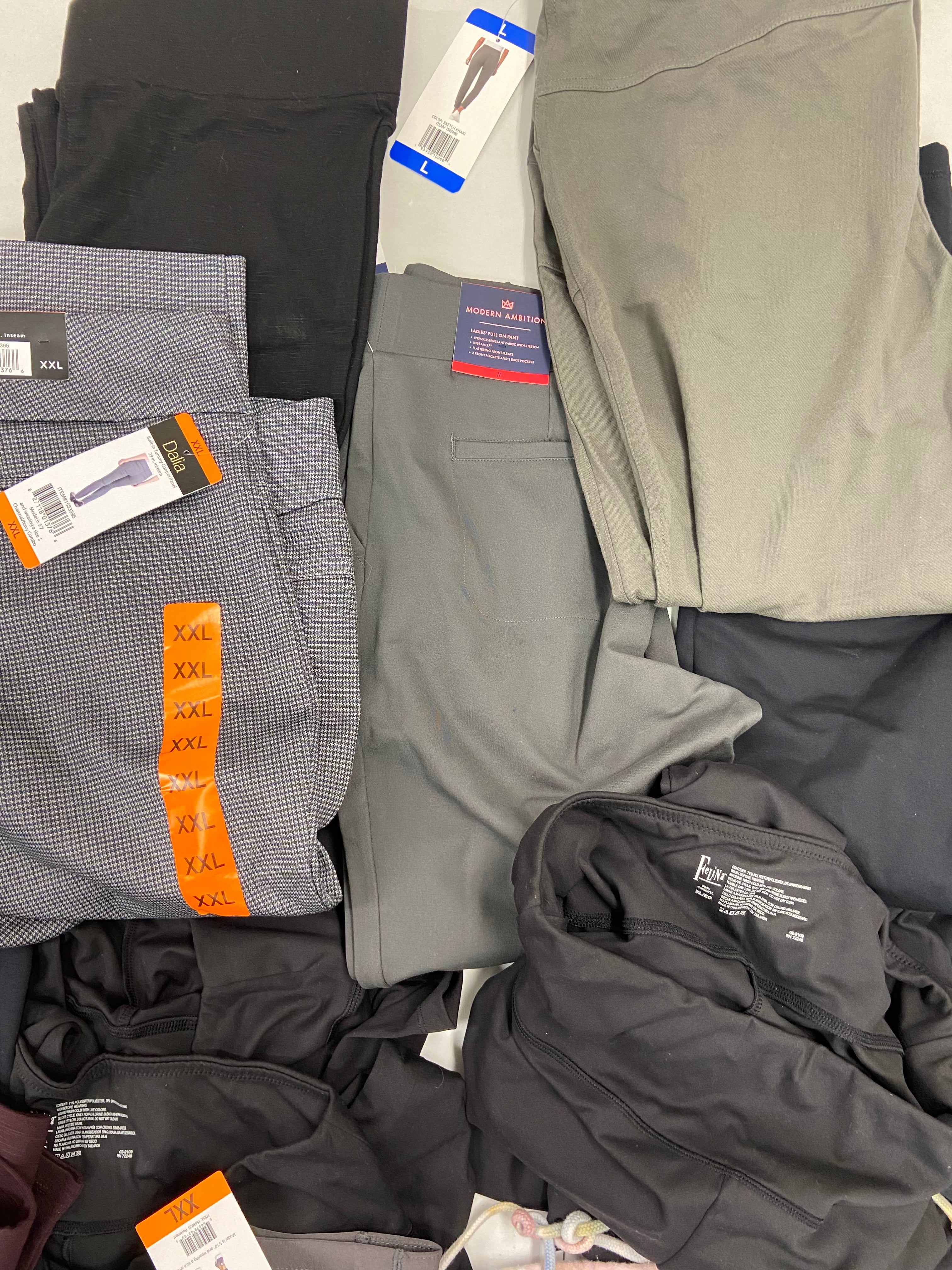 Women's Clothing Tights and other Bottoms, Wholesale Lot, SPYDER, 32 DEGREES, FELINA, DALIA, MODERN AMBITION and more, 19 items, Shelf Pulls, MSRP $872