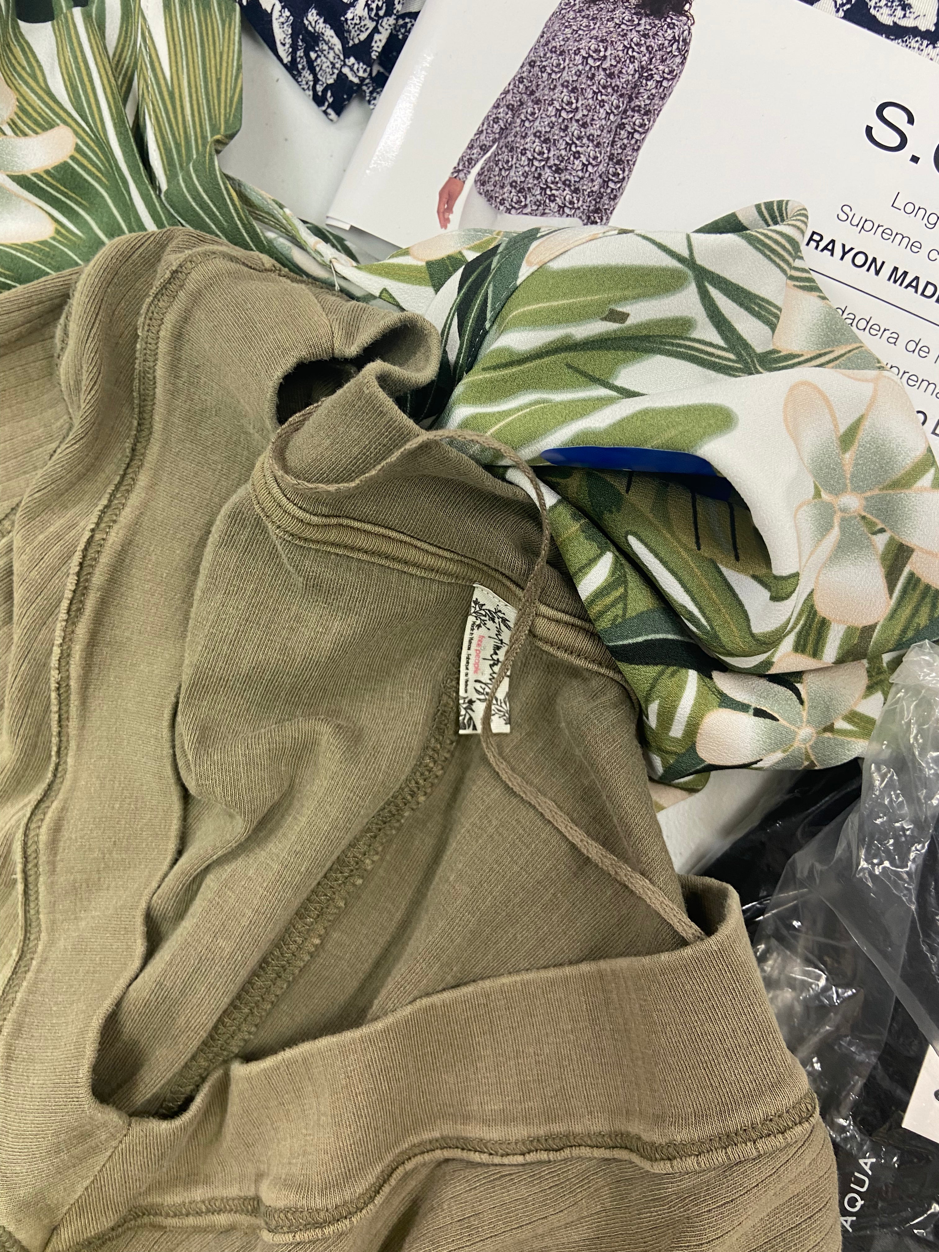 Women's Clothing Blouses & Other Tops, Wholesale Lot, CALVIN KLEIN, FREE PEOPLE, AQUA,  GLORIA VANDERBILT, HILARY RADLEY and more, 15 items, Shelf Pulls, MSRP $609