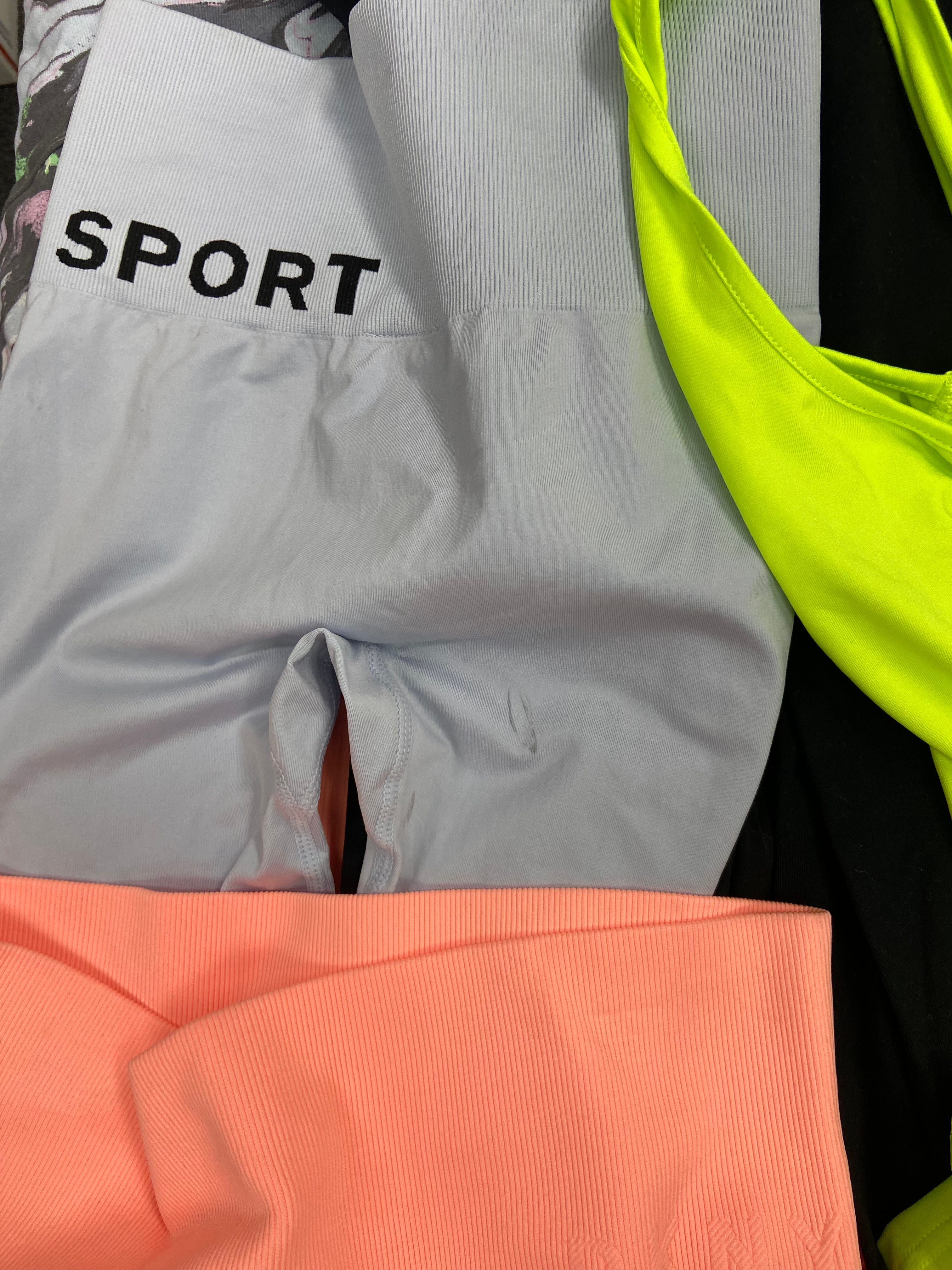 Women's Clothings Activewear, Wholesale Lot, NIKE, DKNY, CALVIN KLIEN, ADIDAS, ORVIS, SPIDER, 32 DEGREES, DANSKIN, COTTON ON, IDEOLOGY and more, 24 items, CUSTOMER RETURNS