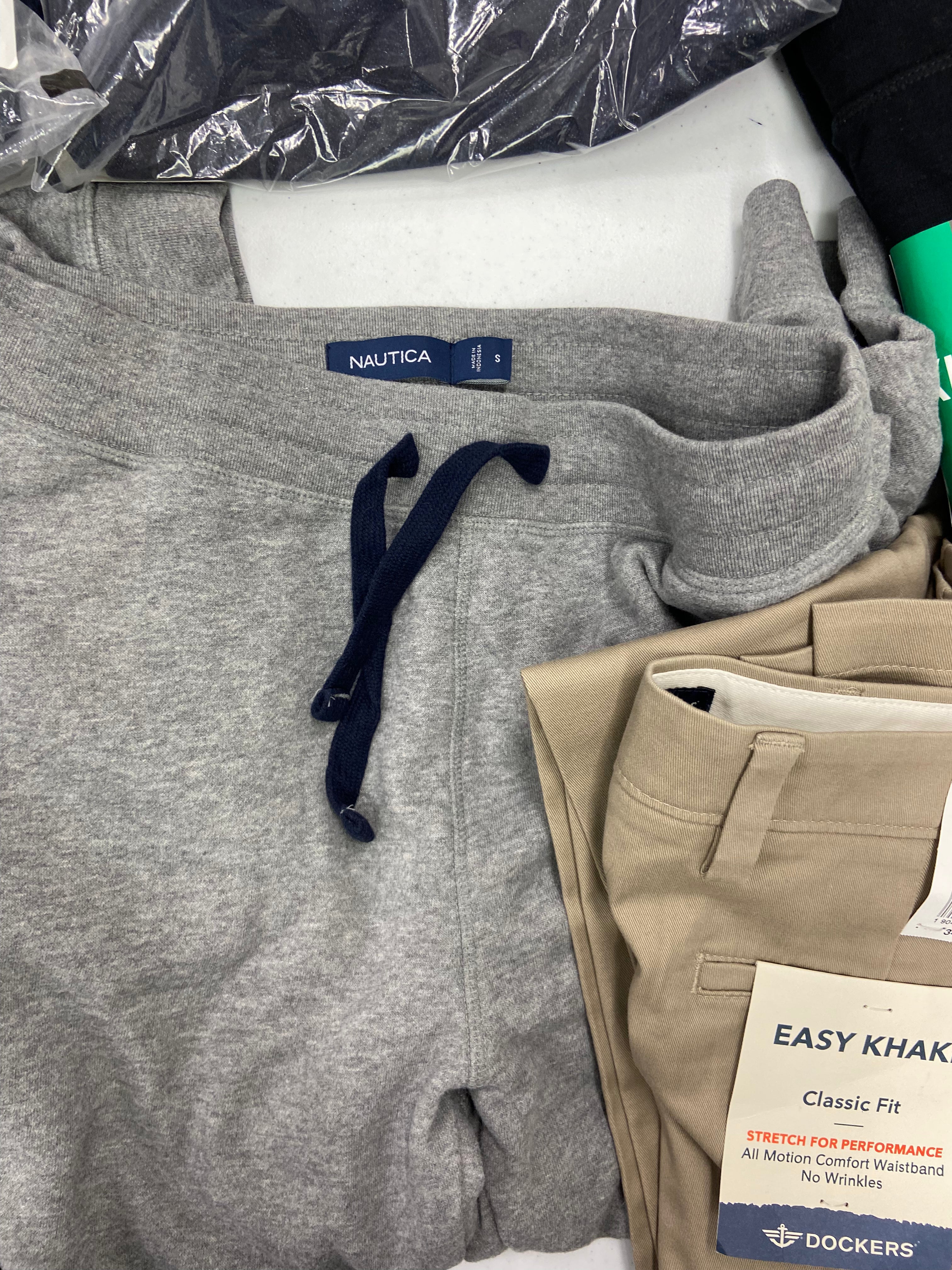 Men's Clothing Bottoms Wholesale Lot, DOCKERS, NAUTICA, DYLAN GRAY, EDDIE BAUER, KIRKLAND and more, 9 items, Shelf Pulls, MSRP $604