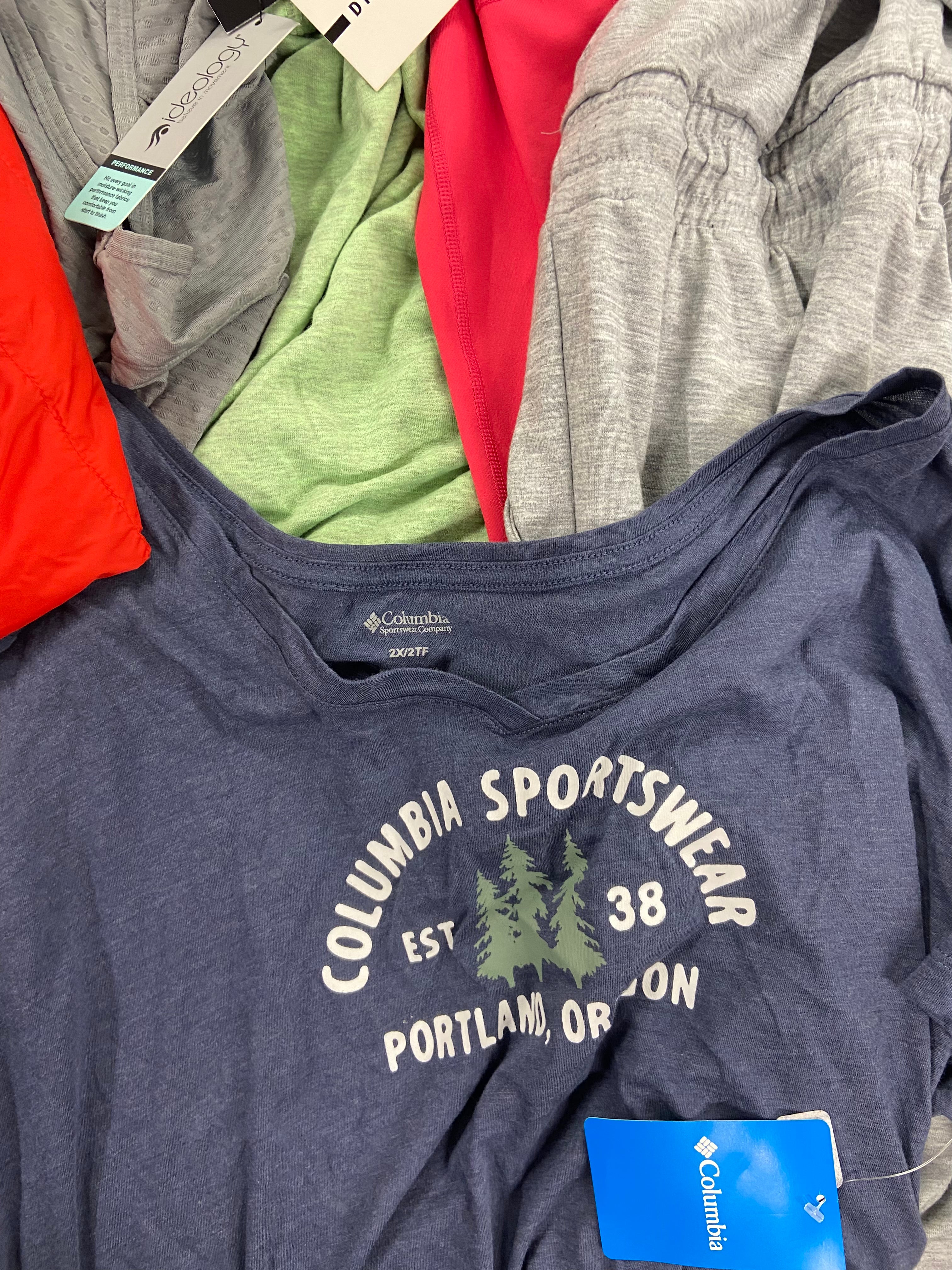Women's Clothing Activewear Wholesale Lot, ADIDAS, DKNY, CK PERFORMANCE, IDEOLOGY and more, 17 items, Shelf Pulls, MSRP $714