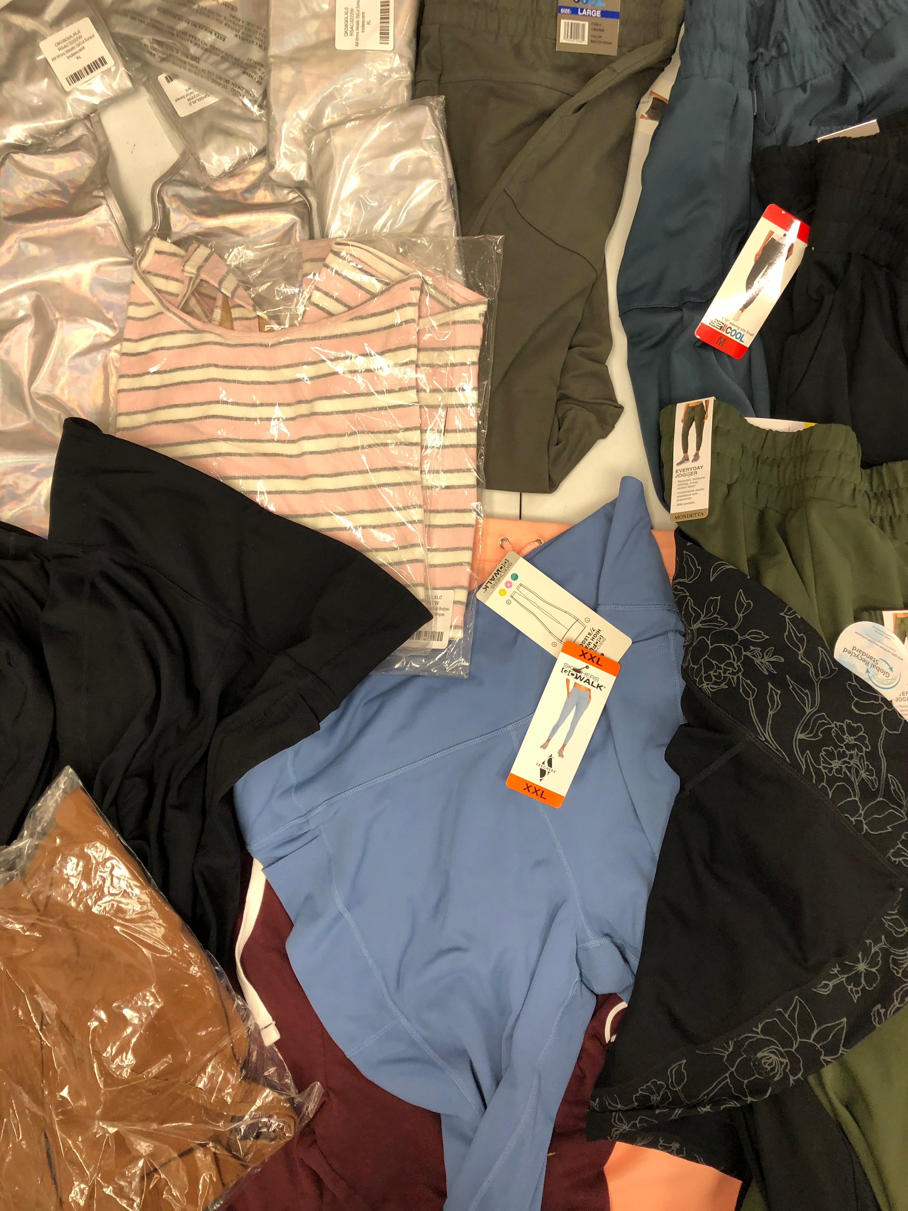 Women's Clothing Activewears Wholesale Lot, SKECHERS, CALVIN KLEIN, MONDETTA, AMERICAN APPAREL and more, 30 items, Shelf Pulls, MSRP $1,053