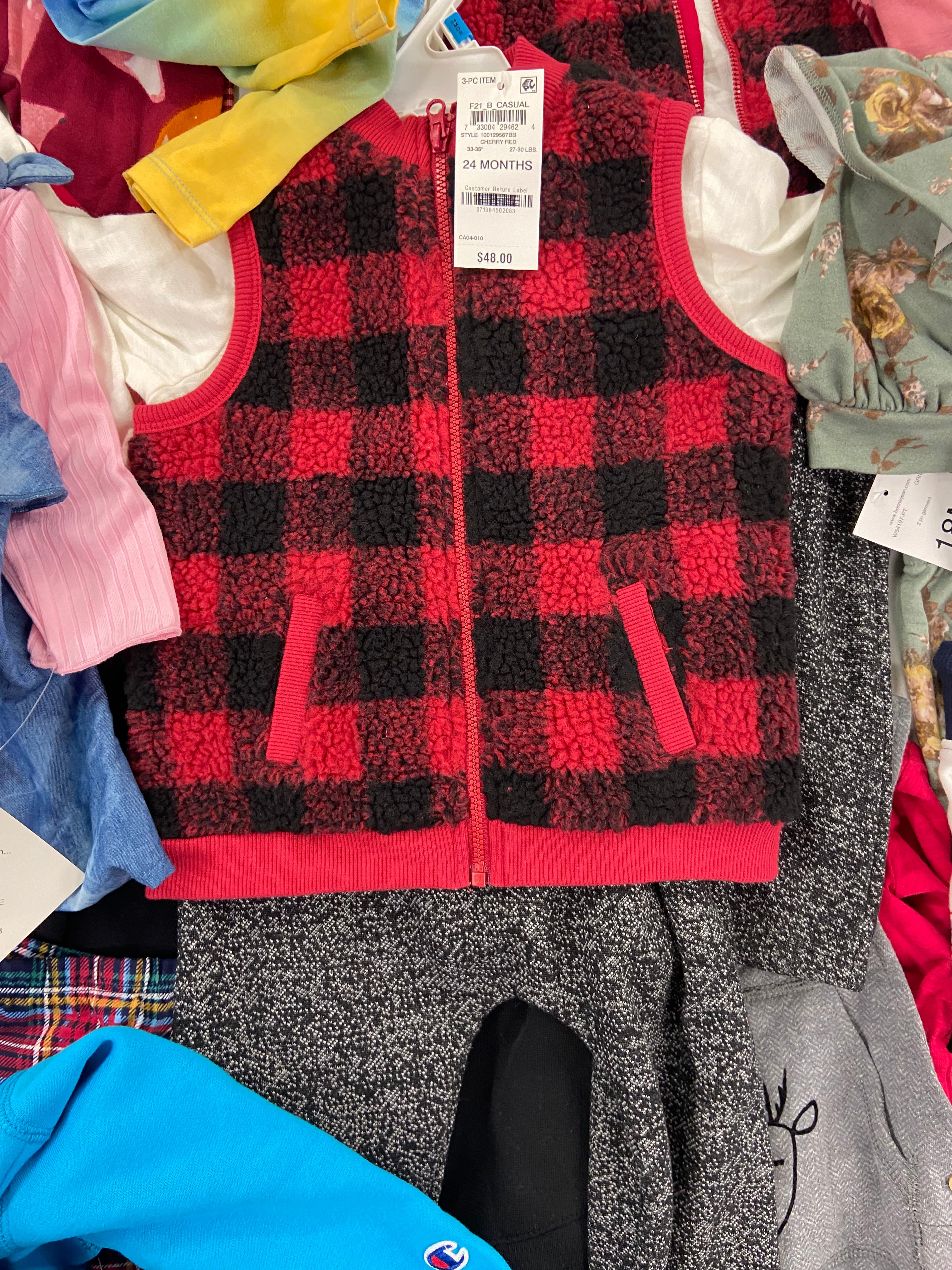 Baby's Clothing Assorted Wholesale Lot, TOMMY HILFIGER, CHAMPION, BONNIE JEAN, FIRST IMPRESSIONS , CARTER'S and more, 18 items, Shelf Pulls, MSRP $602