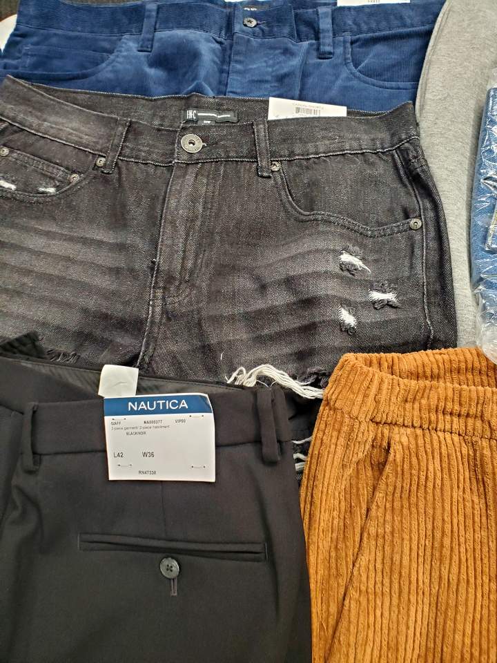 Men's Clothing Bottoms Wholesale Lot, HUGO BOSS, POLO RALPH LAUREN, NAUTICA, ALTEA, ALFANI and more, 10 Items, Shelf Pulls, MSRP $1,068