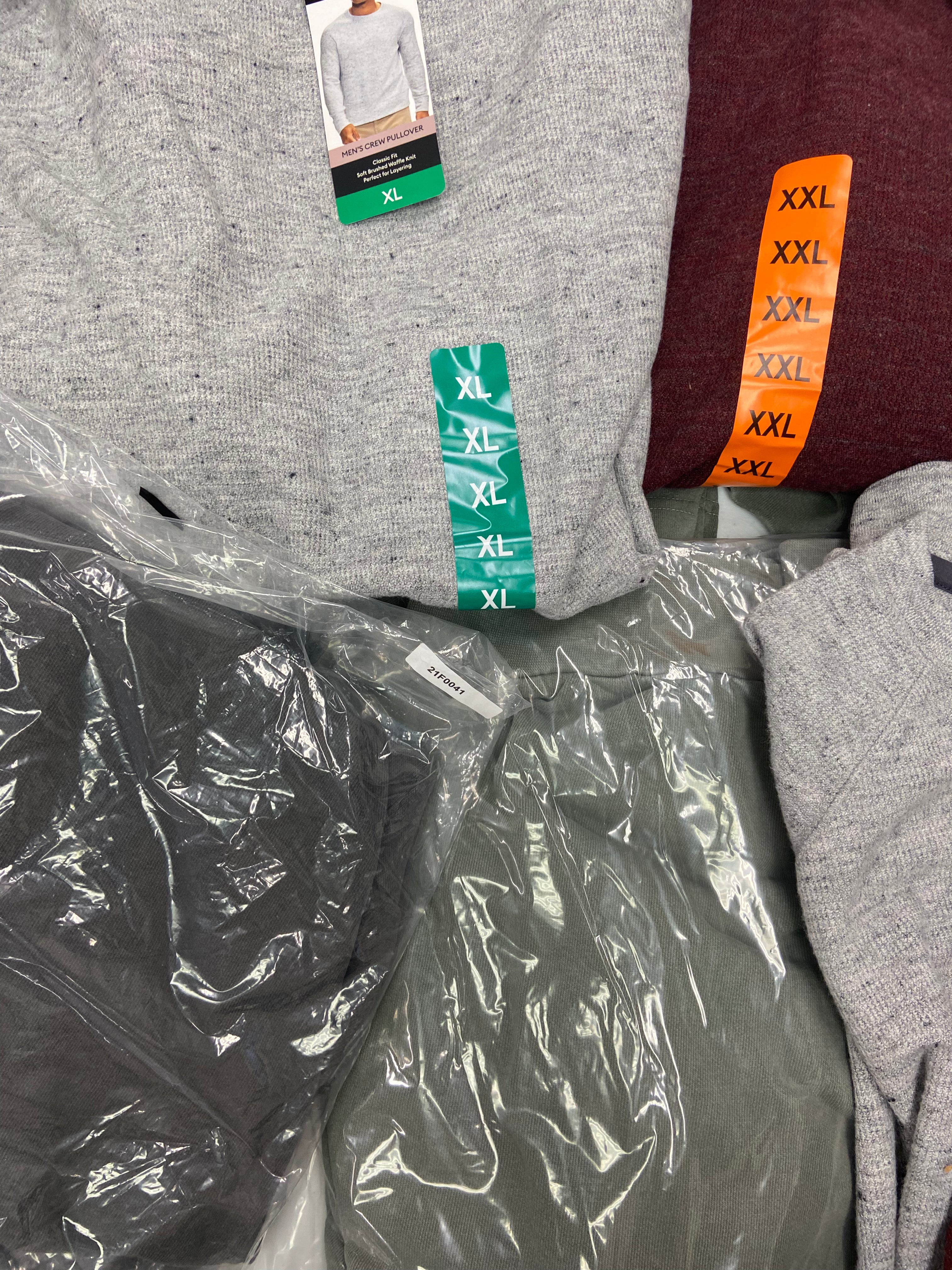 Men's Clothing Hoodies and Other Tops Wholesale Lot, BANANA REPUBLIC, CATERPILLAR, AMERICAN APPAREL, 12 items, Shelf Pulls, MSRP $536