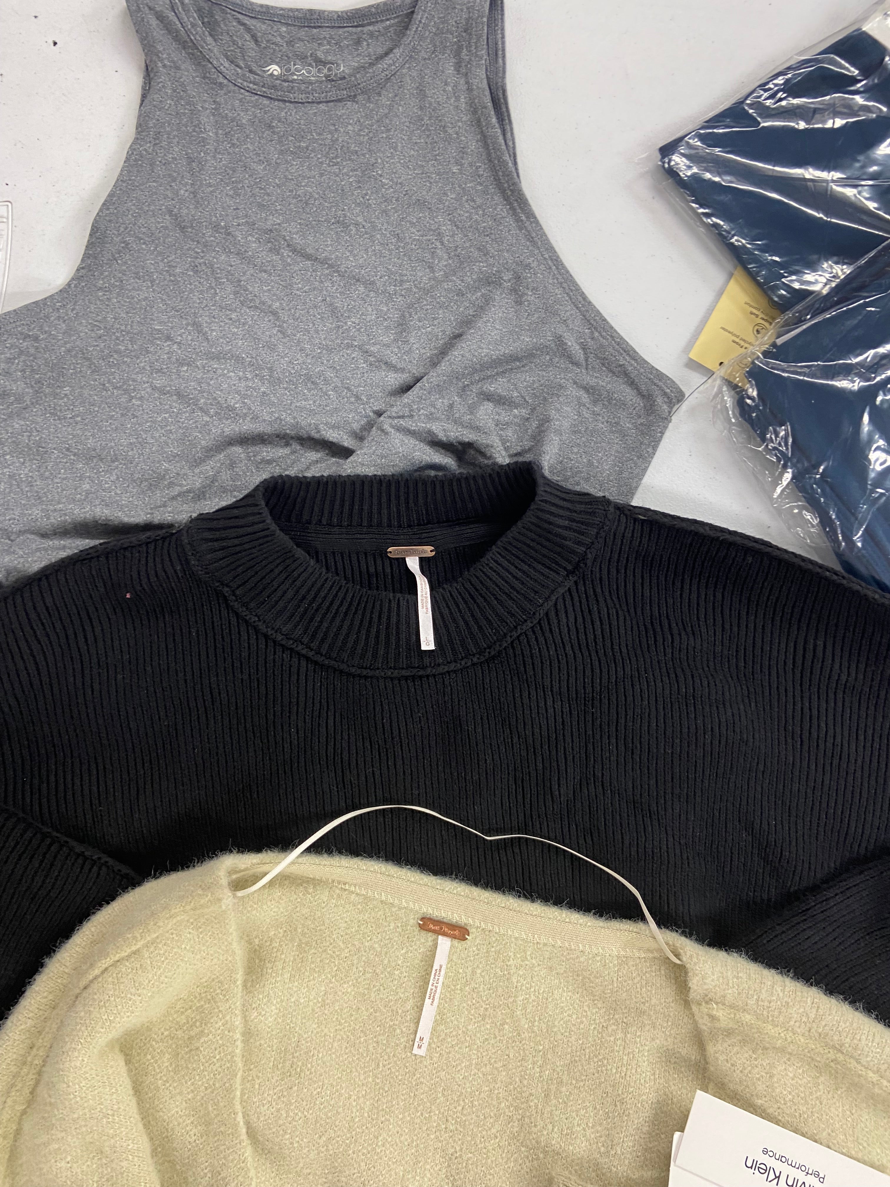 Women's Clothing Assorted Wholesale Lot, FREE PEOPLE, CALVIN KLEIN, NIKE, UNDER ARMOUR, COTTON ON and Others, 14 items, Shelf Pulls, MSRP $536