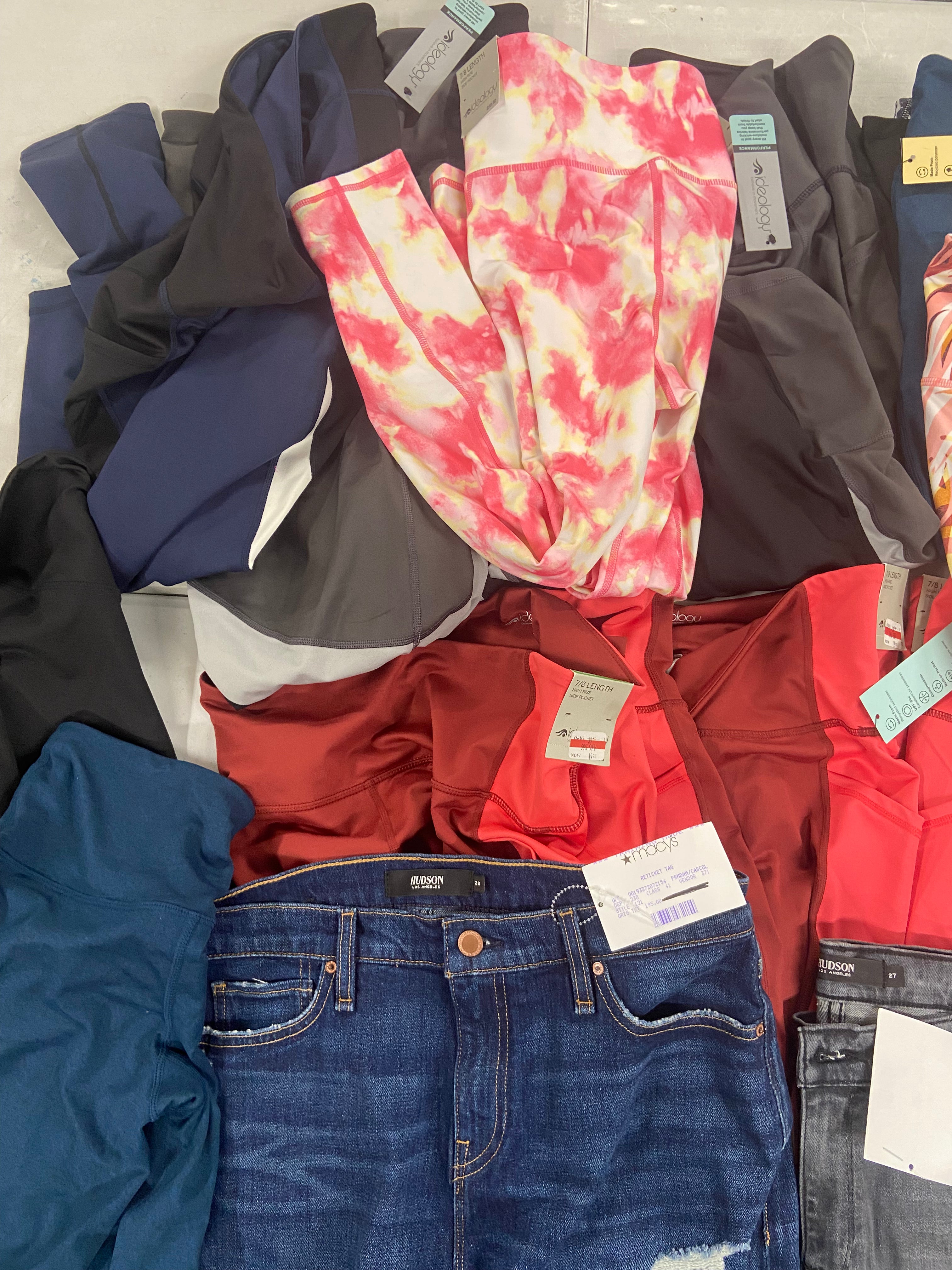 Women's Clothing Leggings, Jeans & Others, HUDSON, SKETCHERS, IDEOLOGY Wholesale Lot,  17 items, Shelf Pulls, MSRP $912
