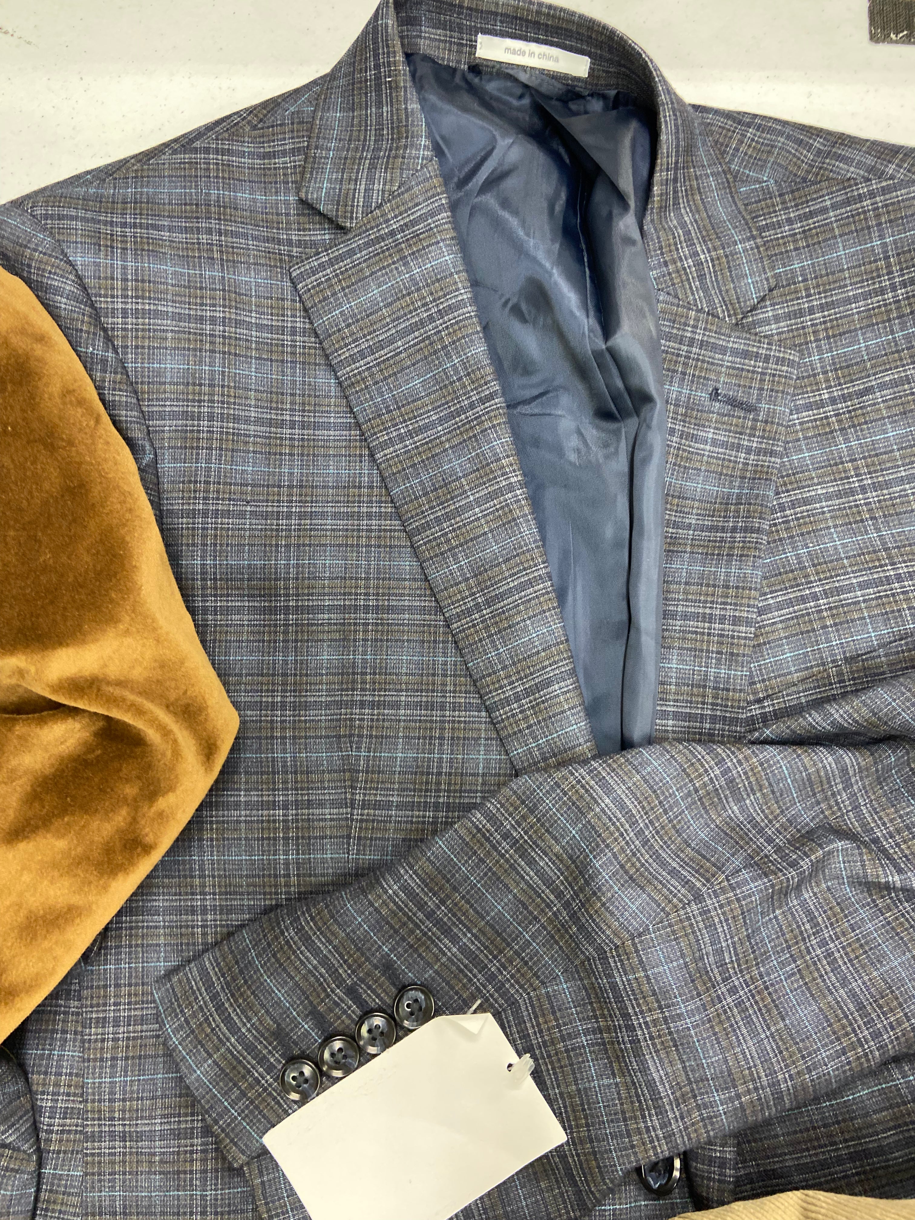 Men's Clothing Blazers & Others Wholesale Lot, CLUB ROOM, BAR III, 32 DEGREES, 8 items, Shelf Pulls, MSRP $2,330