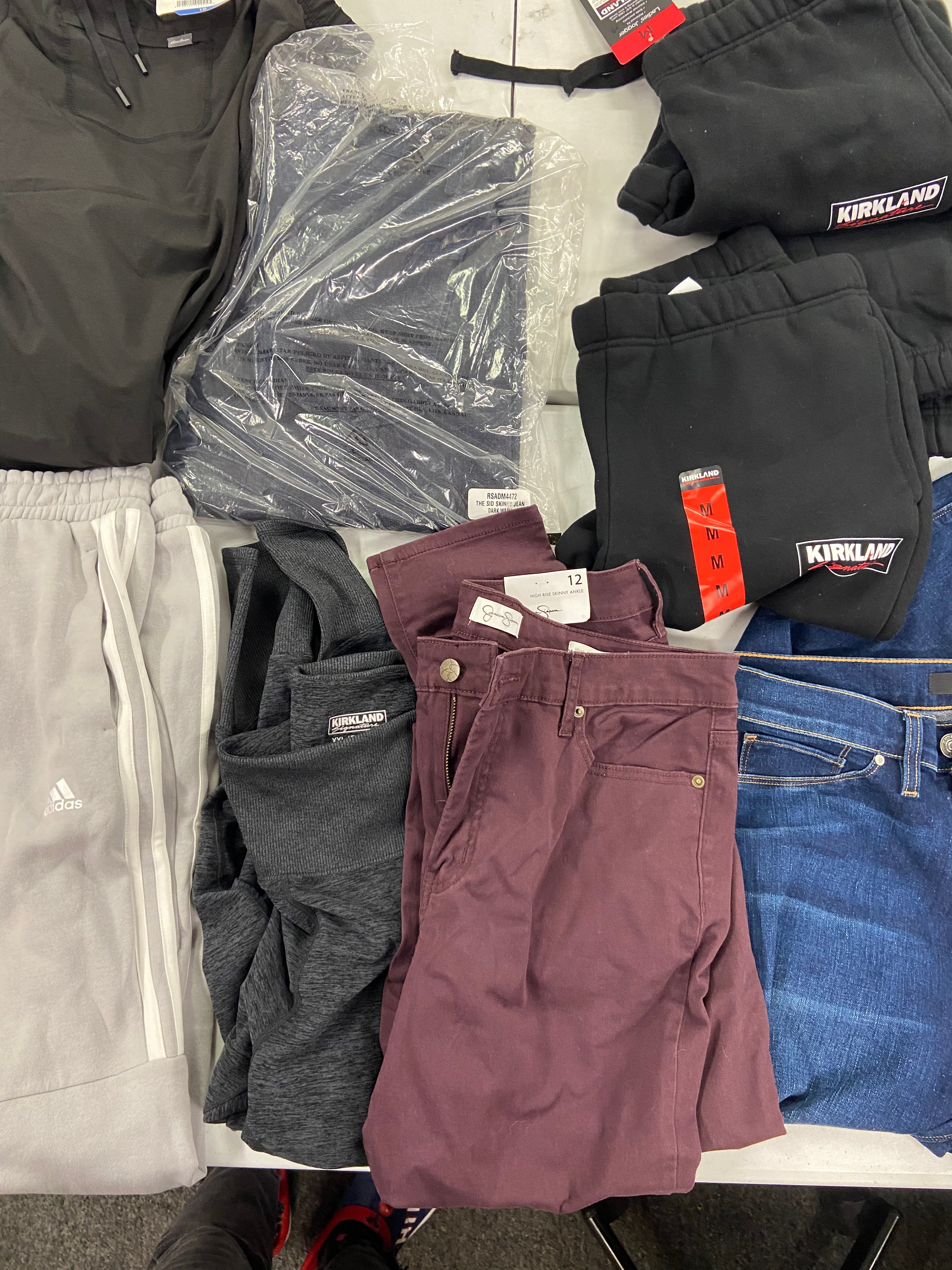 Women's Clothing Bottoms Wholesale Lot, HUDSON, ADIDAS, EDDIE BAUER, KIRKLAND and more, 8 items, Shelf Pulls, MSRP $598