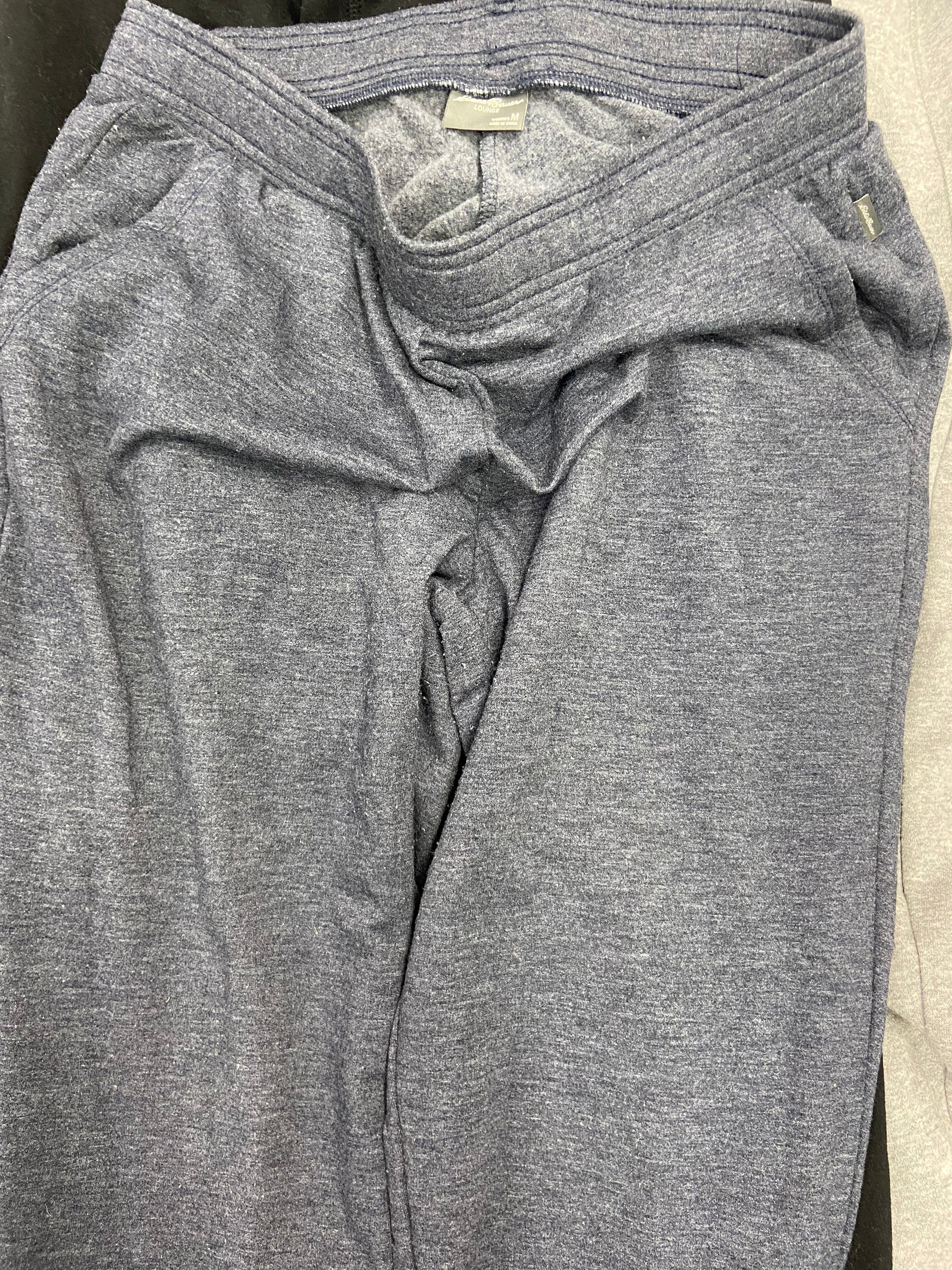 Men's Clothings Bottoms Wholesale Lot, FILA, PUMA, NAUTICA, ENGLISH LAUNDRY, EDDIE BAUER, KIRKLAND, IZOD and more, 10 items, CUSTOMER RETURNS