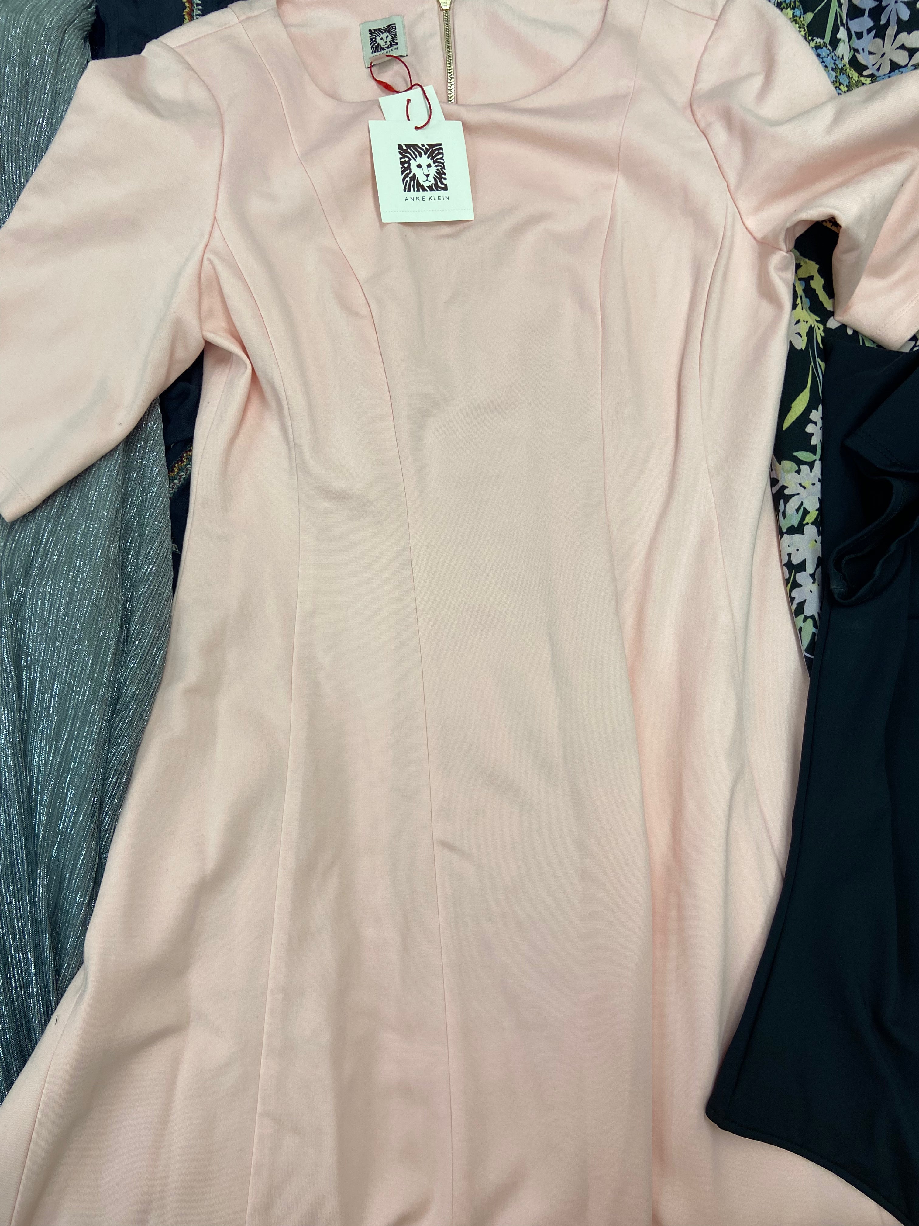 Women's Clothings Dresses and Others, Wholesale Lot, RALPH LAUREN, ANNE KLEIN, FREE PEOPLE, 1STATE, CALVIN KLEIN and more, 8 items, CUSTOMER RETURNS