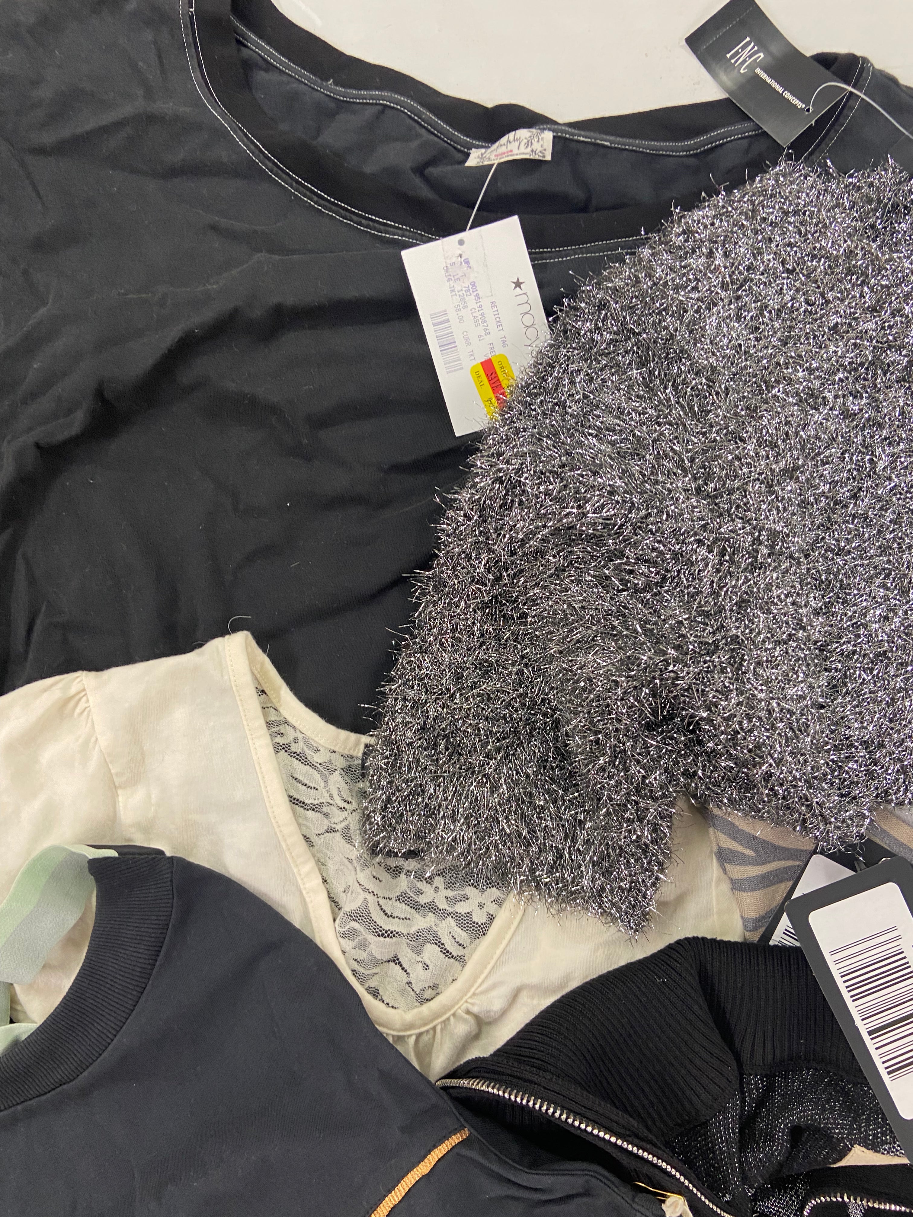 Women's Clothing Tops Wholesale Lot, LUCKY BRAND, CALVIN KLEIN, FREE PEOPLE, THREE DOTS, CHASER, SAGE, INC and more, 17 items, Shelf Pulls, MSRP $949