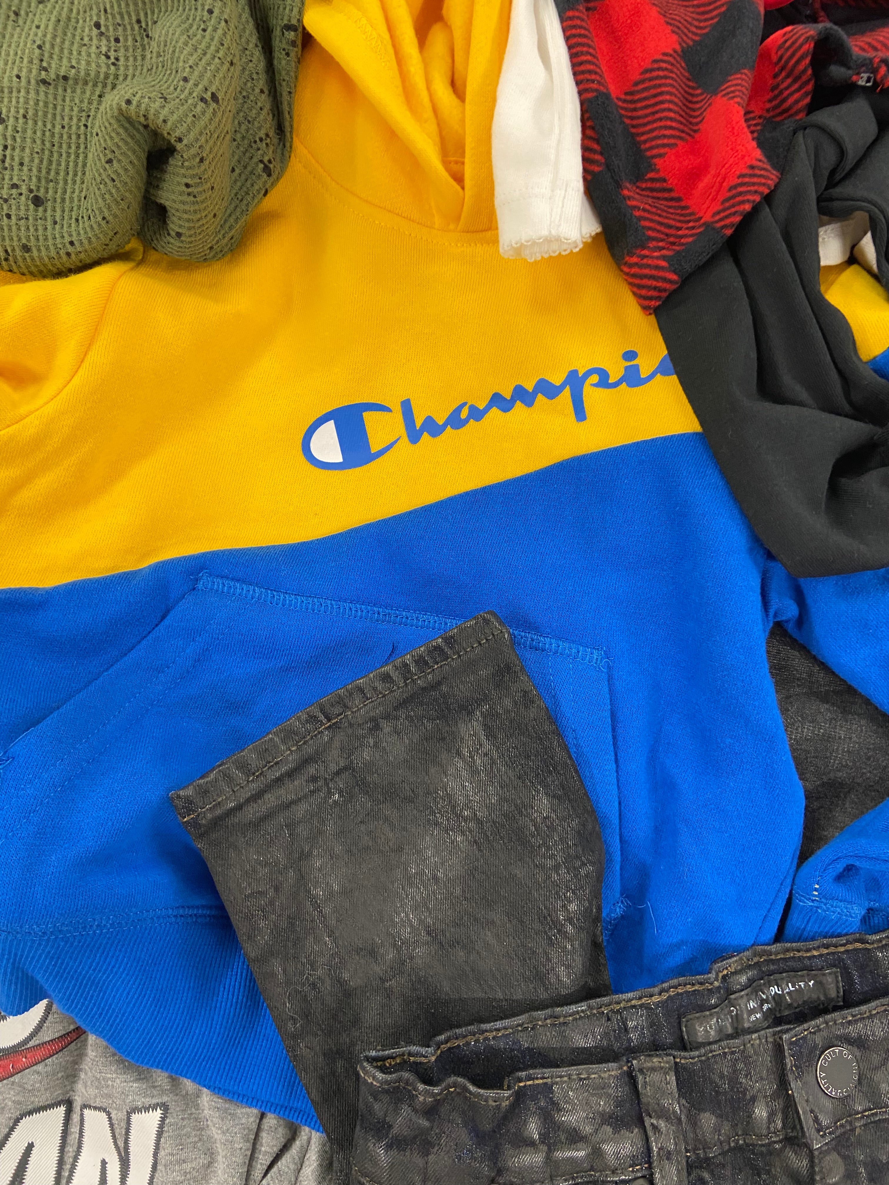 Kid & Baby's Clothing Assorted Wholesale Lot, COLUMBIA, TIMBERLAND, JORDAN, CHAMPION, NIKE,  LEVI'S, CARTER'S and more, 16 items, Shelf Pulls, MSRP $659