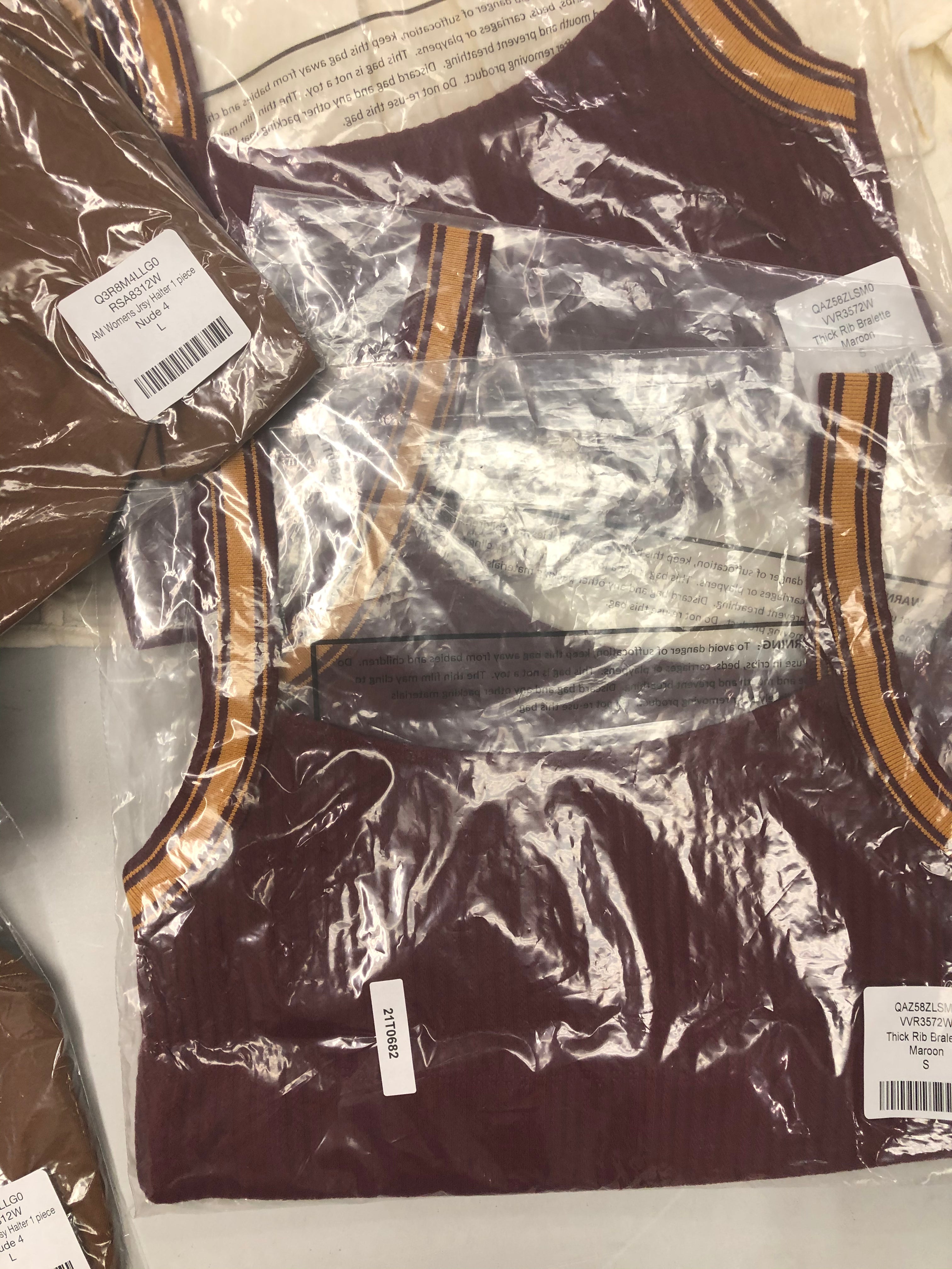 Women's Clothing Dresses, Tops and more Wholesale Lot, SPLENDID, FREE PEOPLE, AQUA,  AMERICAN APPAREL, 20 items, New, MSRP $1,210