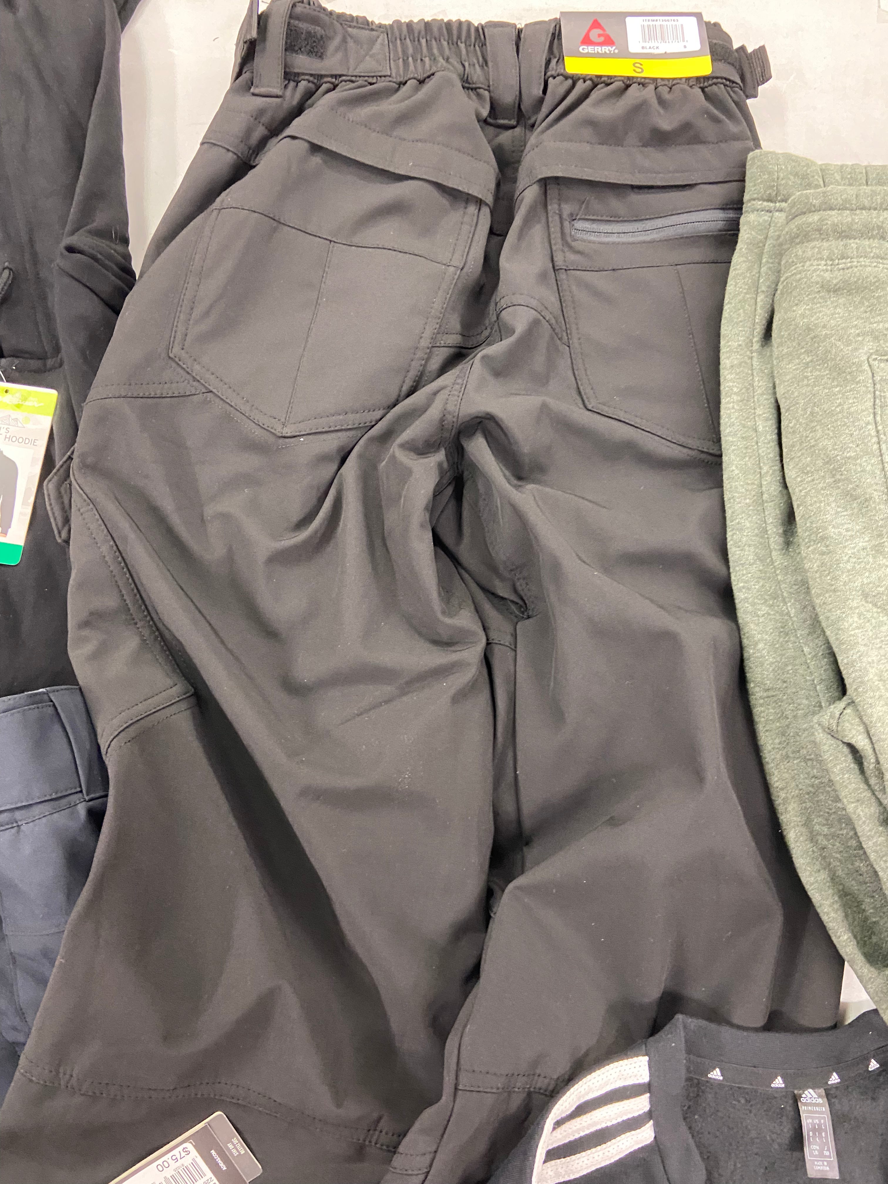 Men's Clothing Assorted Wholesale Lot, ADIDAS, EDDIE BAUER, SPYDER, GERRY, WEATHERPROOF, 7 items, Shelf Pulls, MSRP $580