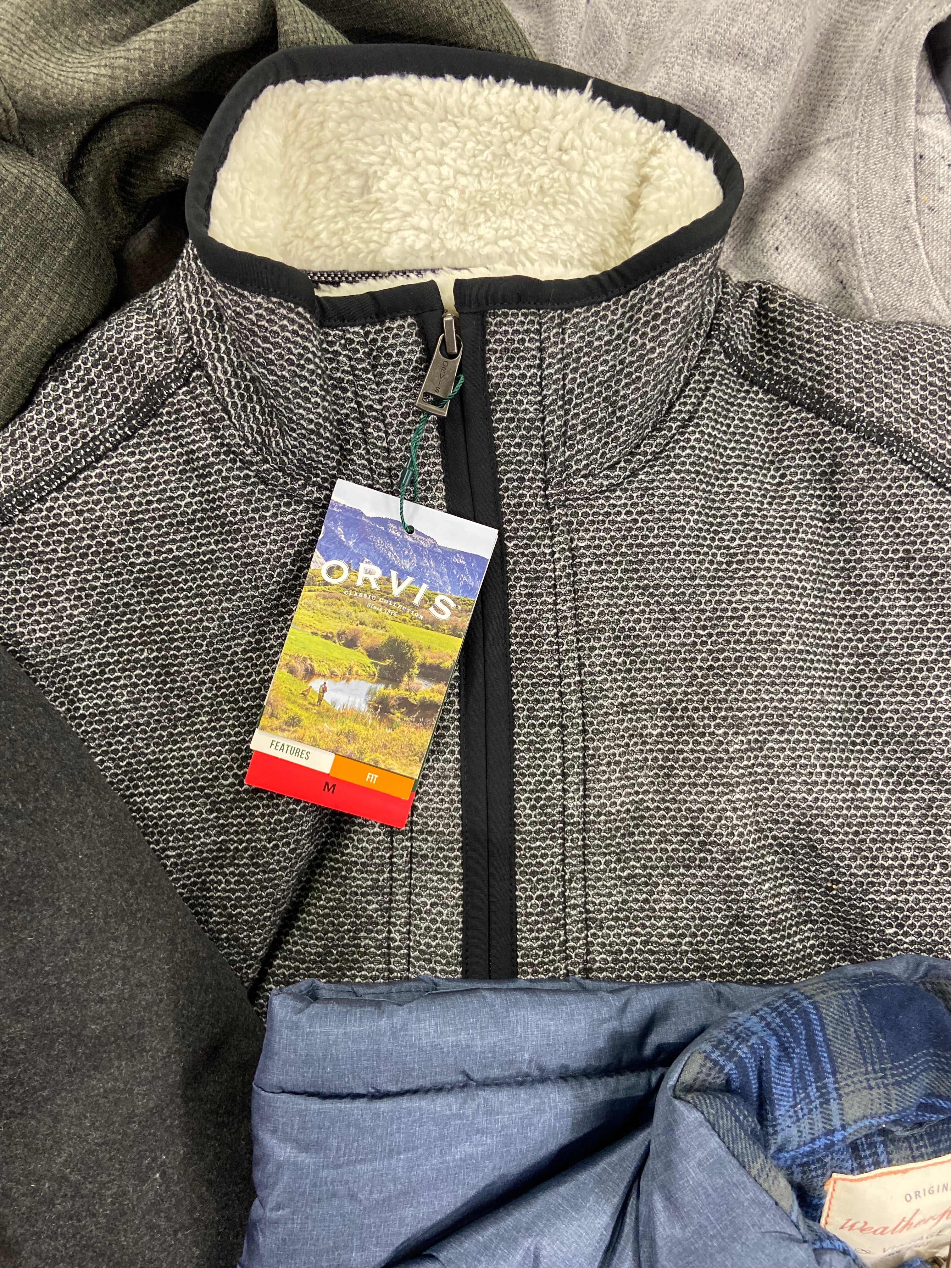 Men's Clothing OUTERWEAR/JACKETS, SWEATERS, Wholesale Lot, BANANA REPUBLIC, GH BASS, ORVIS, RUGGED ELEMENTS, SPYDER and more, 9 items, Shelf Pulls, MSRP $697