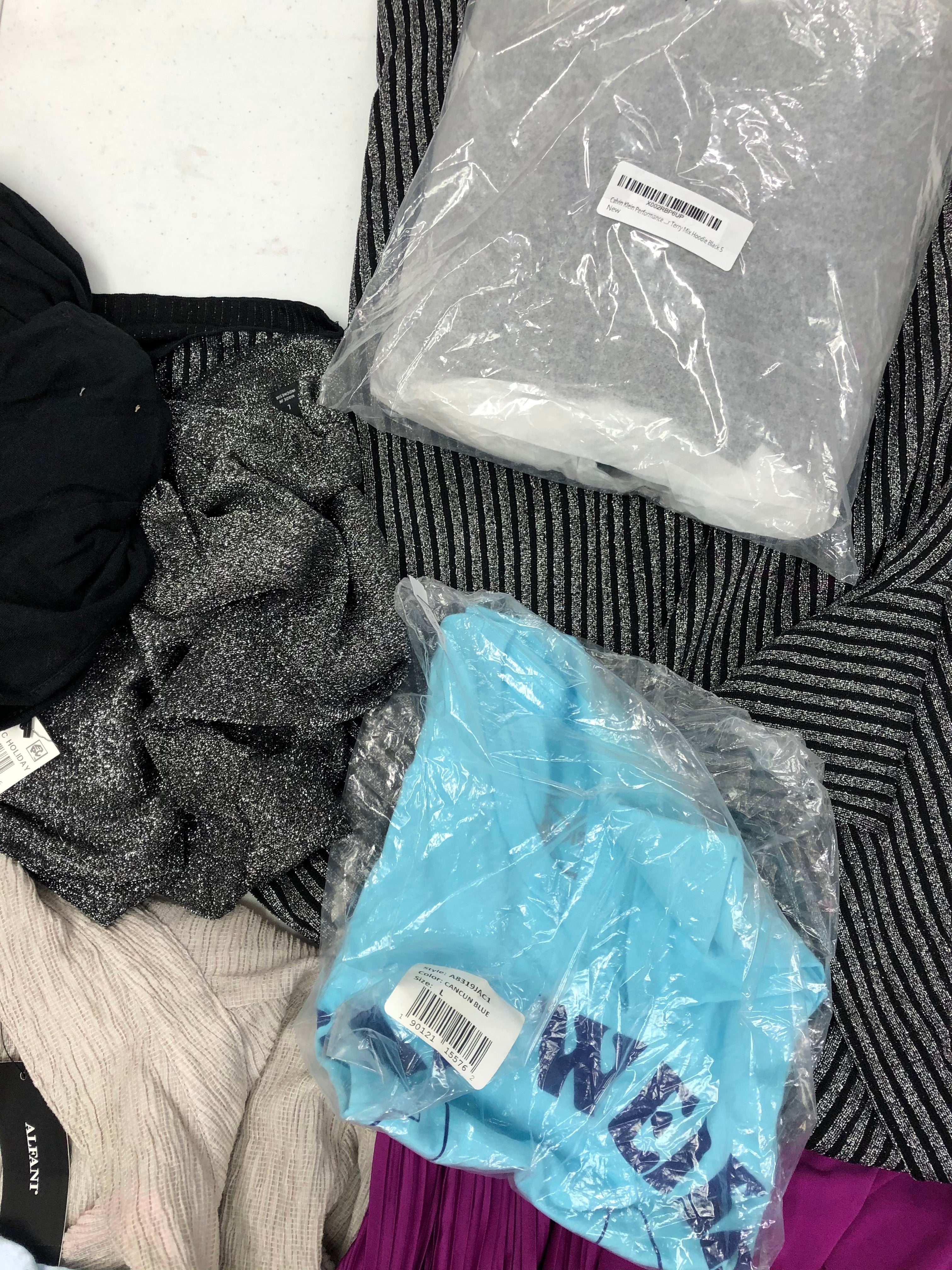 Women's Clothing Tops Wholesale Lot, NIKE, CALVIN KLEIN, ADIDAS, FREE PEOPLE and more, 37 Units, Shelf Pulls, MSRP $2,136