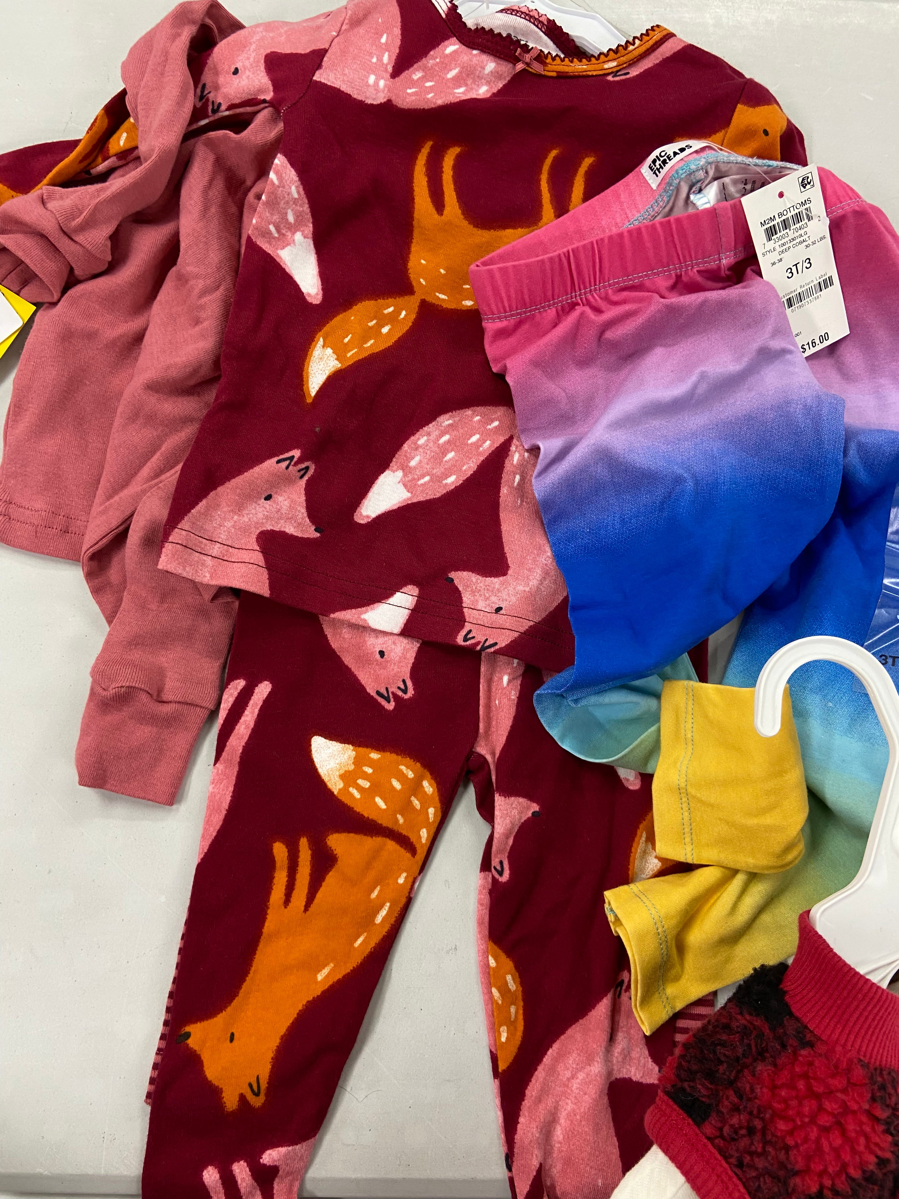 Baby's Clothing Assorted Wholesale Lot, TOMMY HILFIGER, CHAMPION, BONNIE JEAN, FIRST IMPRESSIONS , CARTER'S and more, 18 items, Shelf Pulls, MSRP $602