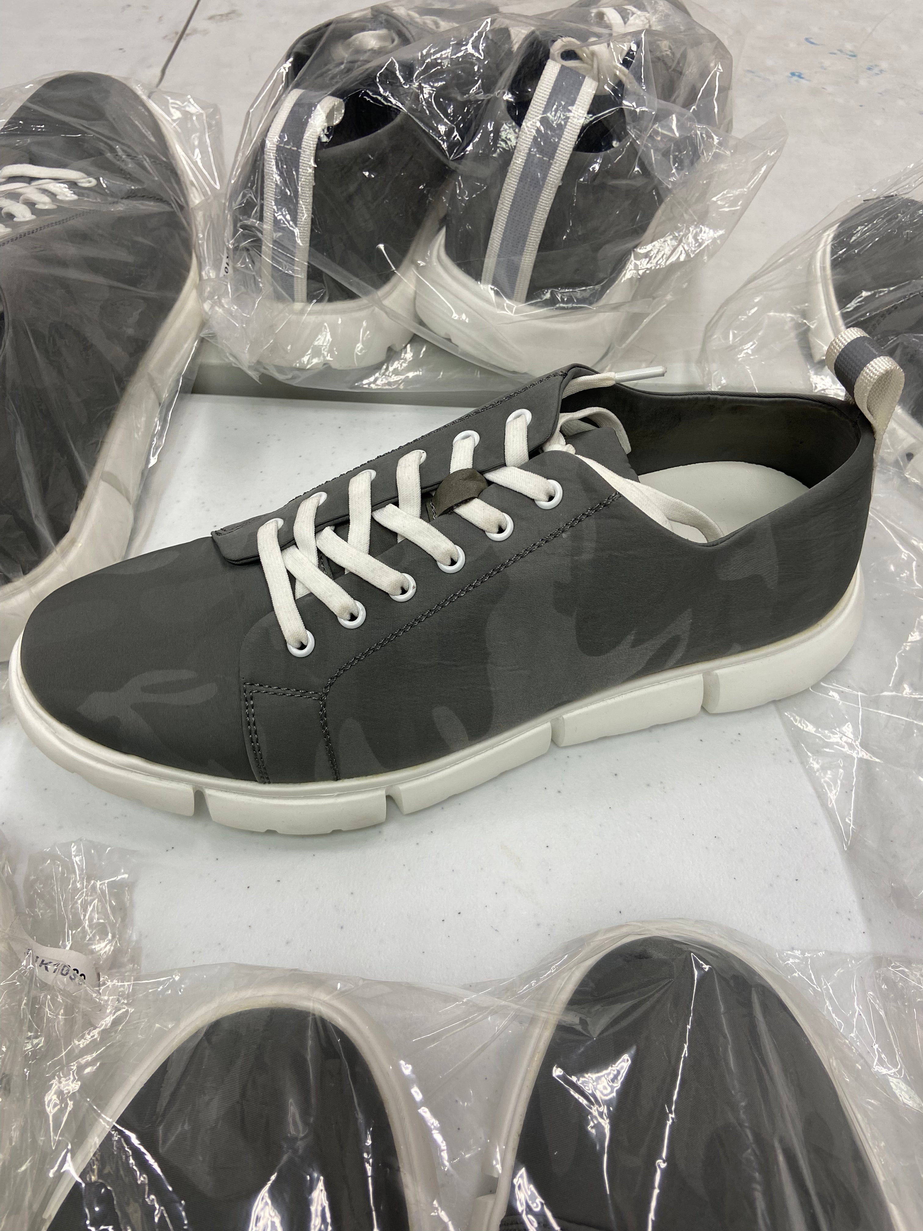 Men's Shoes (Sneakers) Wholesale Lot, MARK NEW YORK, 9 items, Shelf Pulls, MSRP $720